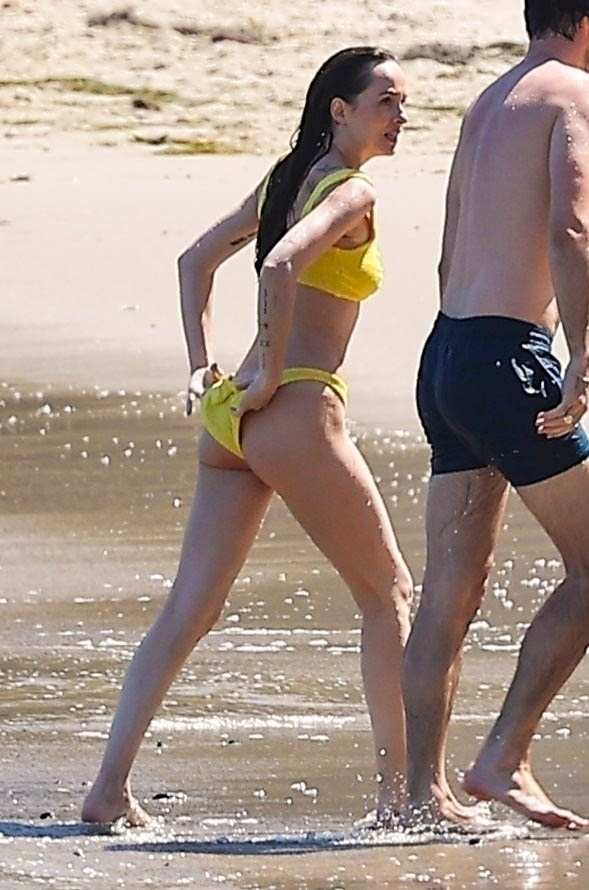 5BMQ5D_Dakota_Johnson___Bikini_in_Malibu_06232024_12.jpg 5BMQ5D_Dakota_Johnson___Bikini_in_Malibu_06232024_12.jpg