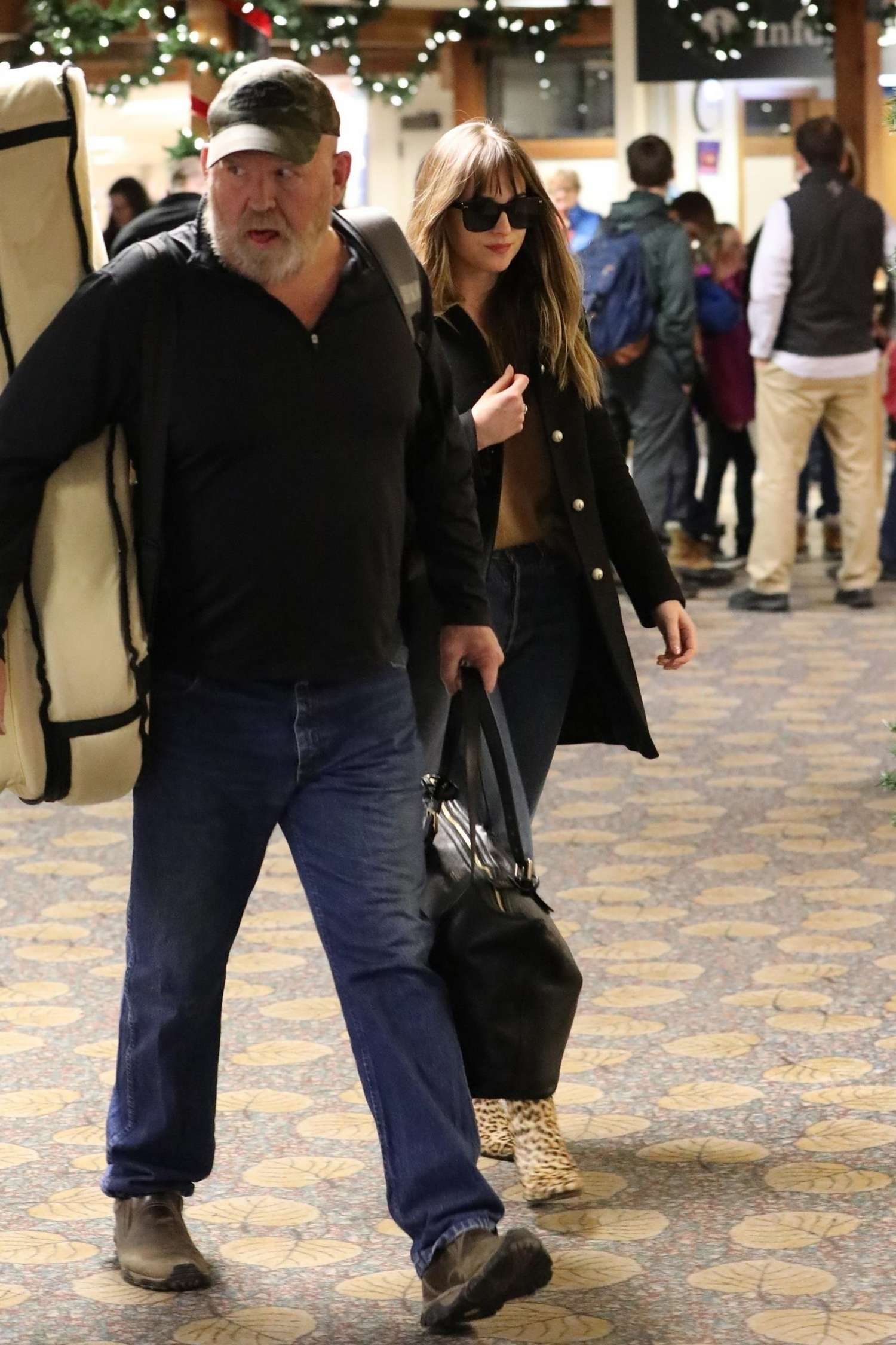 Arrives_in_Colorado_-_December_19-03.jpg