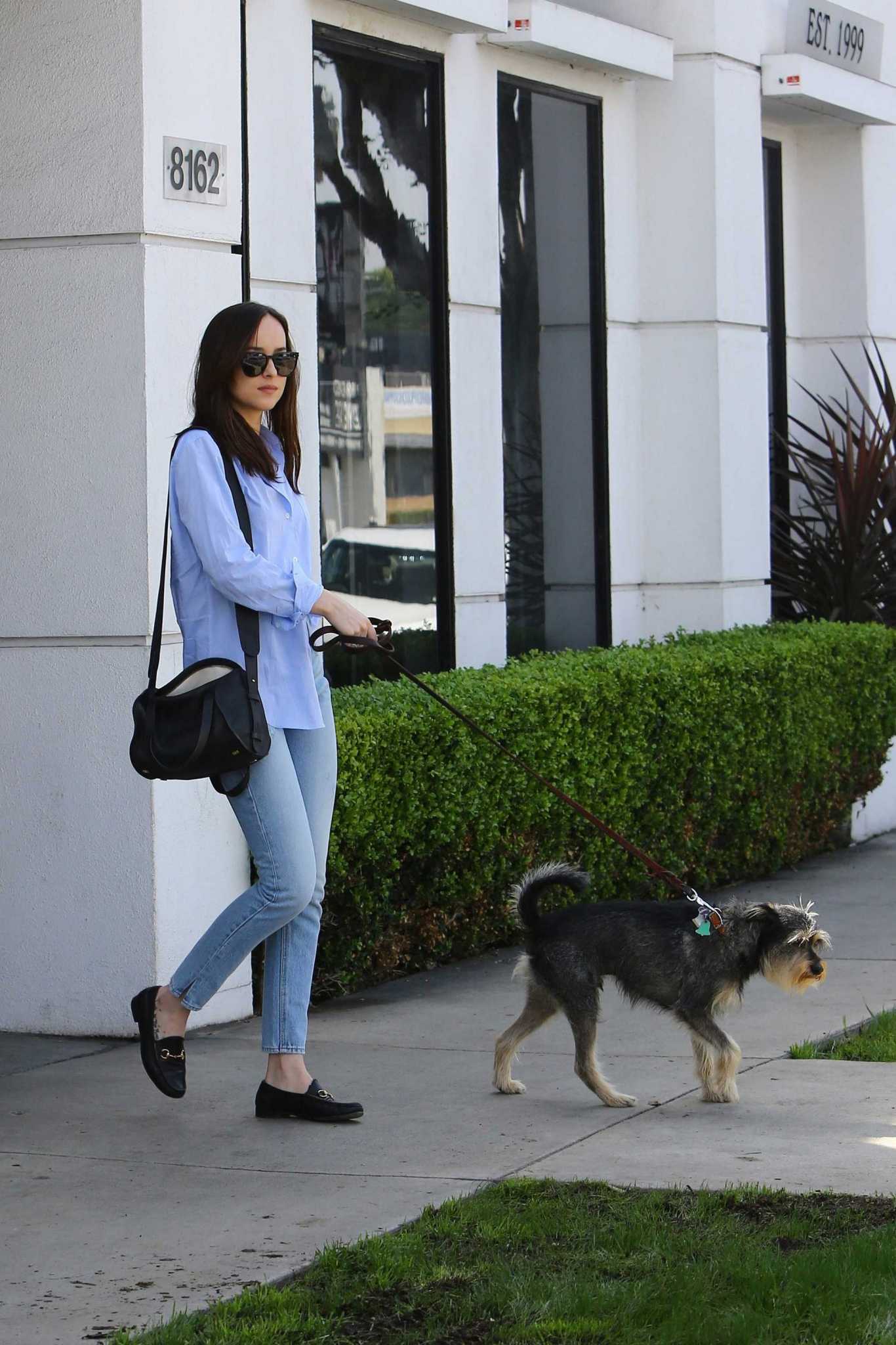 At_Chateau_Marmutt_in_West_Hollywood_-_March_17-03.jpg At_Chateau_Marmutt_in_West_Hollywood_-_March_17-03.jpg