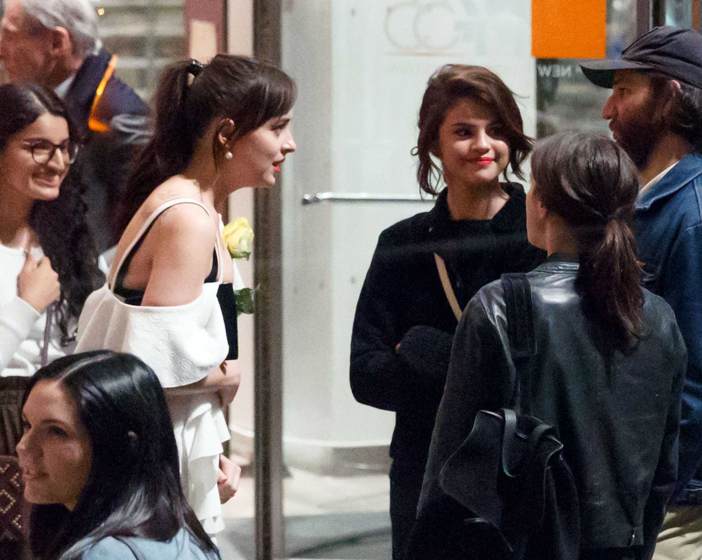 At_Dakota_s_27th_birthday_by_giving_her_a_hug_in_NYC_on_October_3-13.jpg At_Dakota_s_27th_birthday_by_giving_her_a_hug_in_NYC_on_October_3-13.jpg