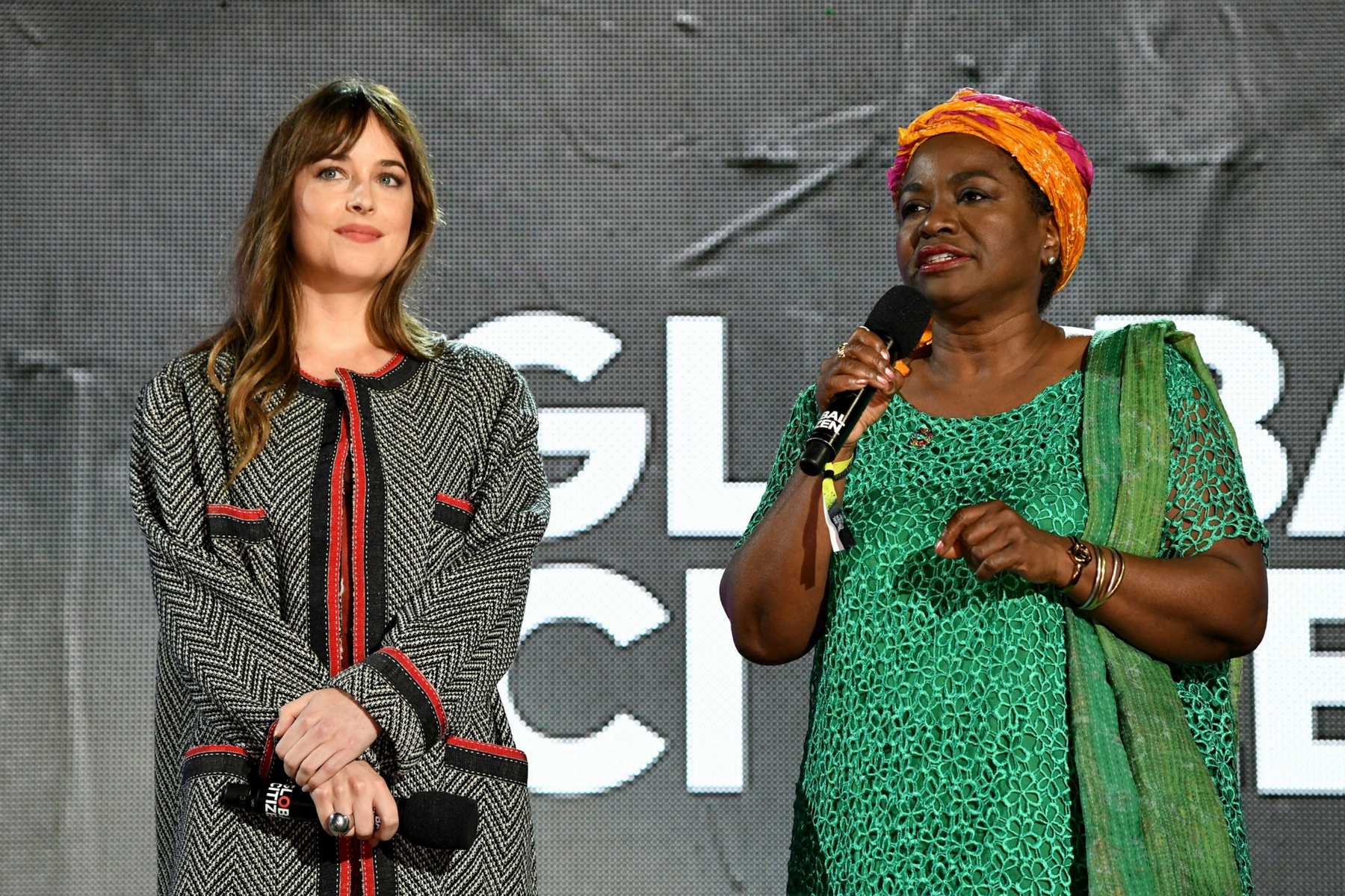 Dakota_Johnson_-_2018_Global_Citizen_Festival_Be_The_Generation_in_New_York_City_-_September_2983454124_tigu_picturepub_005.jpg Dakota_Johnson_-_2018_Global_Citizen_Festival_Be_The_Generation_in_New_York_City_-_September_2983454124_tigu_picturepub_005.jpg
