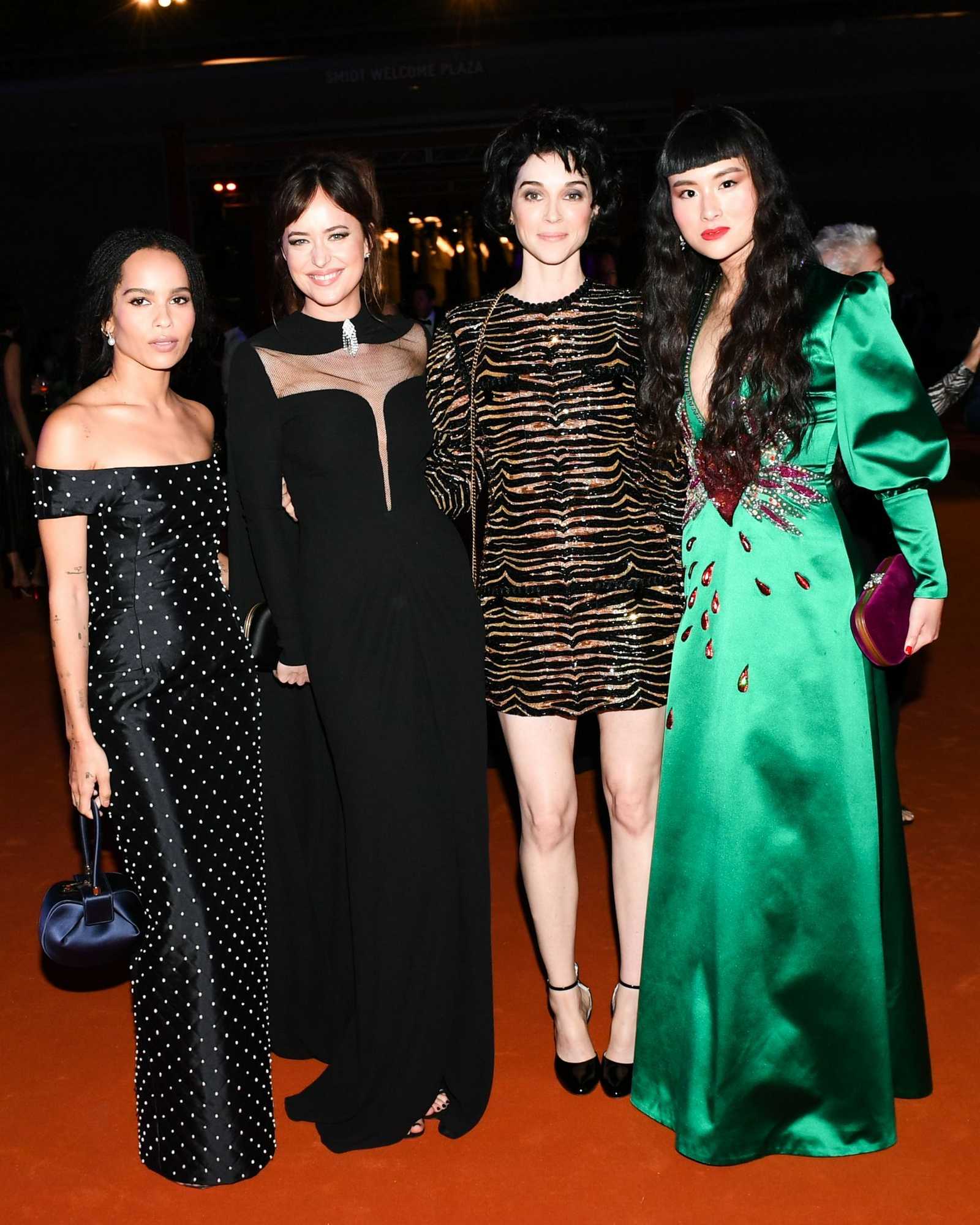 Dakota_Johnson_-_2018_LACMA_Art_2B_Film_Gala_Inside_in_Los_Angeles2C_CA_-_November_32C_2018-06.jpg Dakota_Johnson_-_2018_LACMA_Art_2B_Film_Gala_Inside_in_Los_Angeles2C_CA_-_November_32C_2018-06.jpg