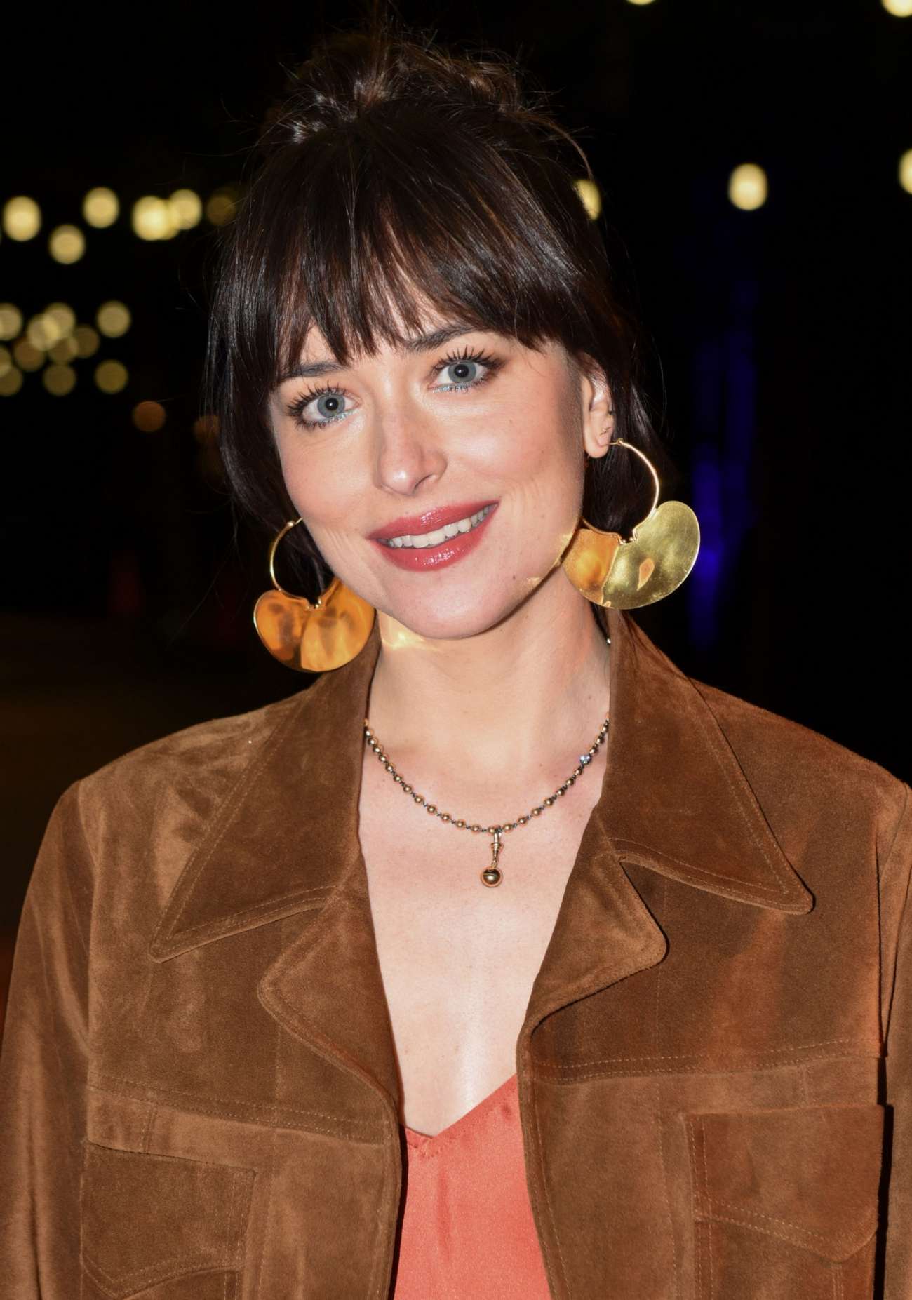 Dakota_Johnson_-_2021_Telluride_Film_Festival_-__The_Lost_Daughter__Q_A_09052021_03.jpg