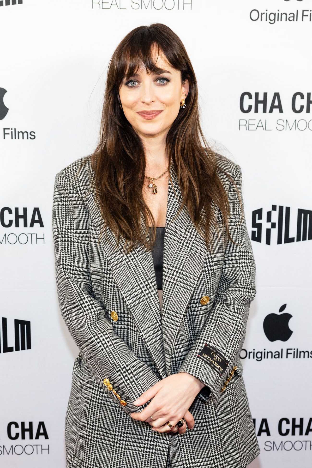 Dakota_Johnson_-_2022_San_Francisco_Film_Festival_-__Cha_Cha_Real_Smooth__Premiere_0430202237.jpg