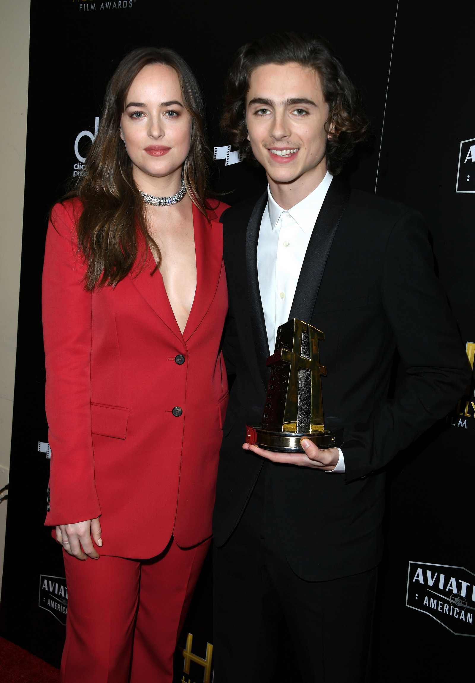 Dakota_Johnson_-_21st_Annual_Hollywood_Film_Awards_on_November_5-12.jpg