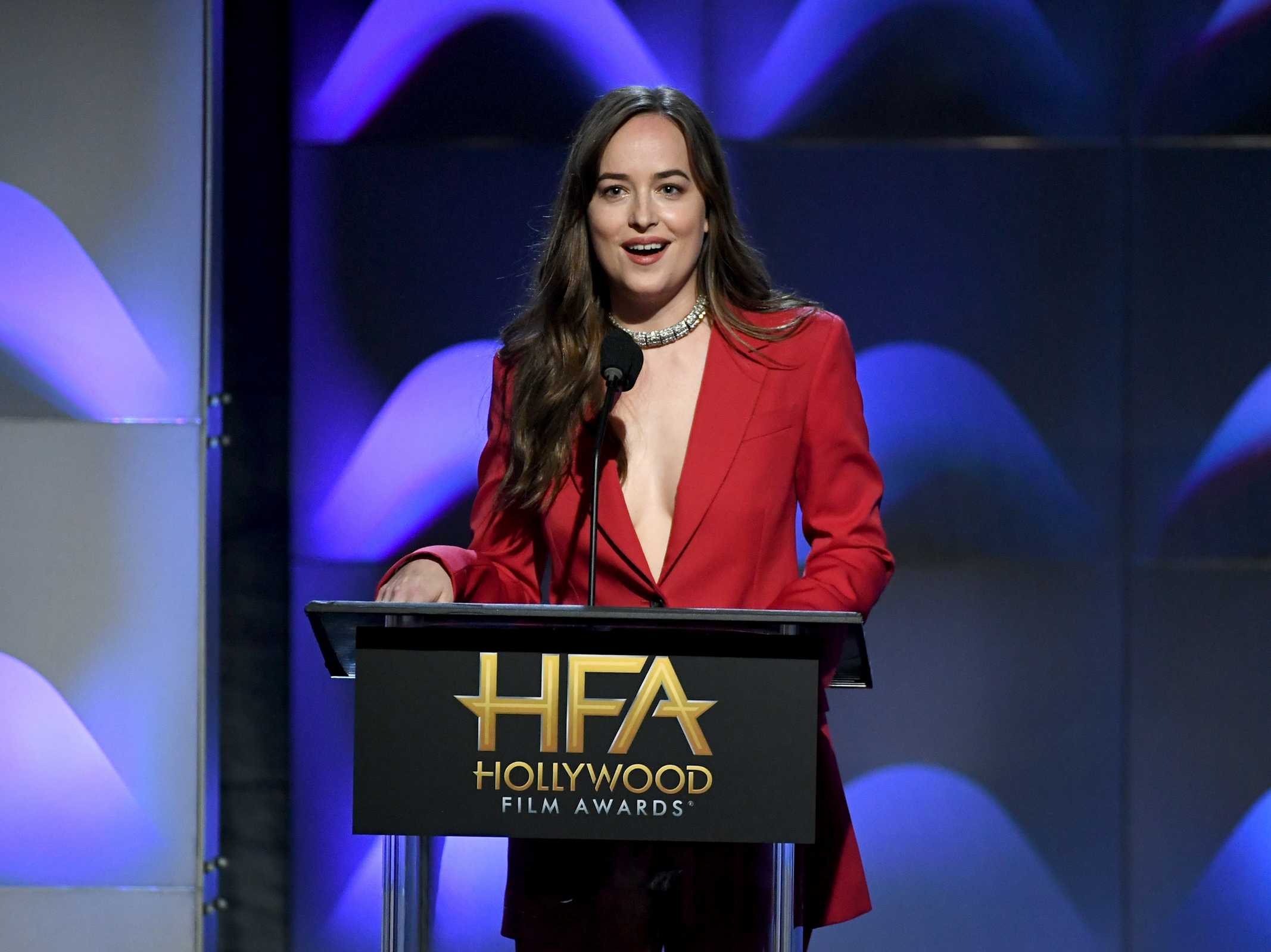 Dakota_Johnson_-_21st_Annual_Hollywood_Film_Awards_on_November_5-21.jpg Dakota_Johnson_-_21st_Annual_Hollywood_Film_Awards_on_November_5-21.jpg