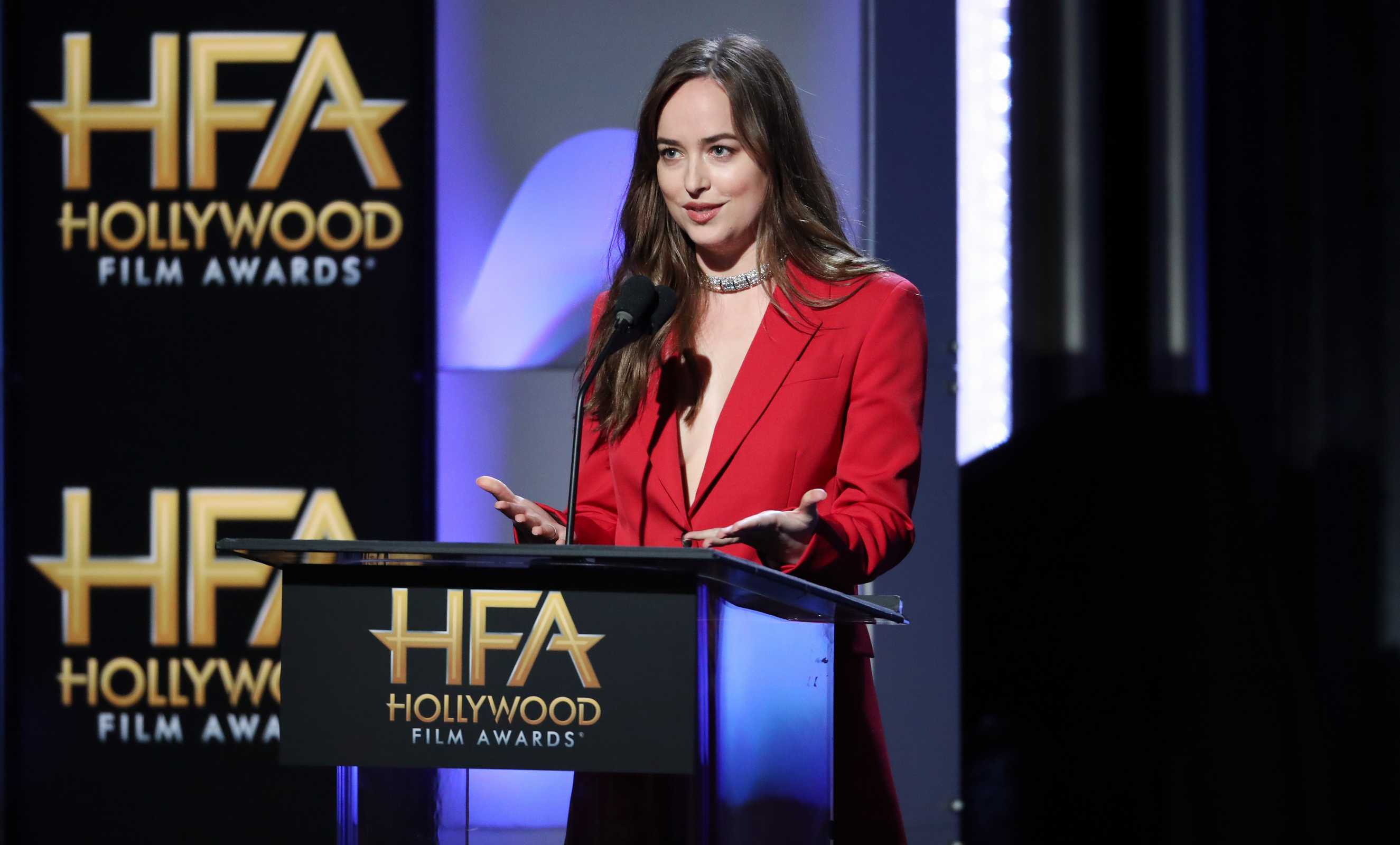 Dakota_Johnson_-_21st_Annual_Hollywood_Film_Awards_on_November_5-23.jpg Dakota_Johnson_-_21st_Annual_Hollywood_Film_Awards_on_November_5-23.jpg