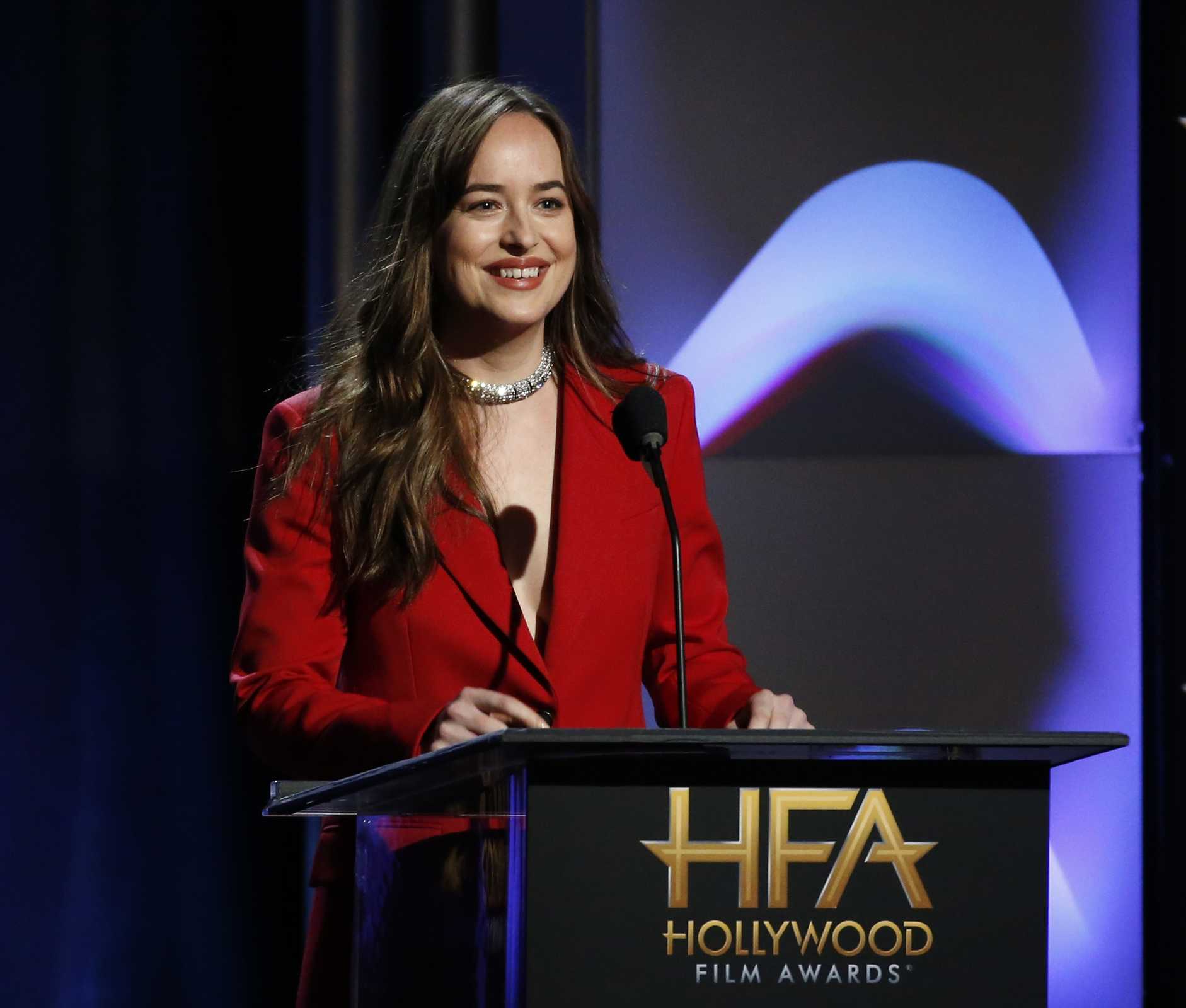 Dakota_Johnson_-_21st_Annual_Hollywood_Film_Awards_on_November_5-24.jpg Dakota_Johnson_-_21st_Annual_Hollywood_Film_Awards_on_November_5-24.jpg