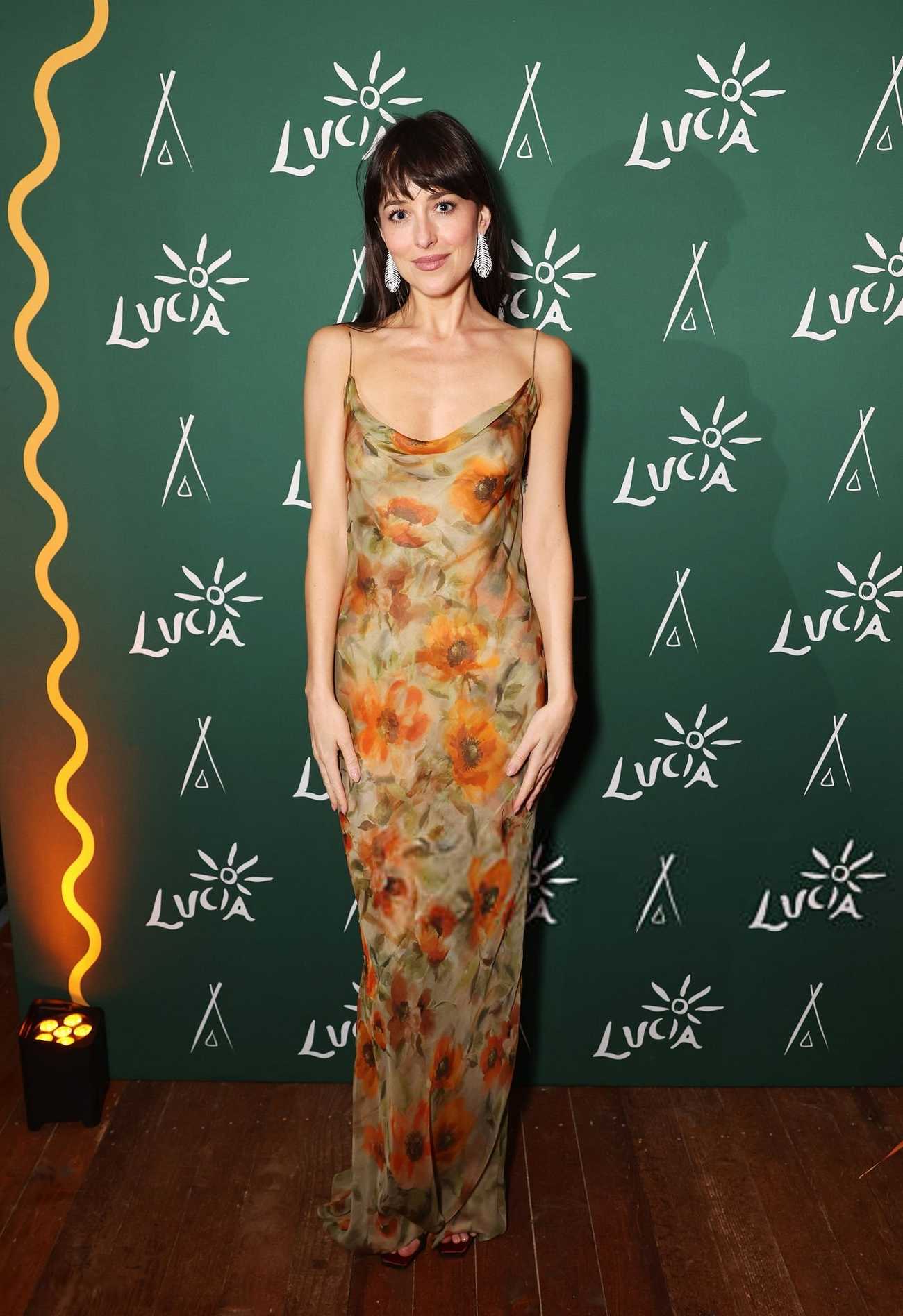 Dakota_Johnson_-_78th_Cannes_Film_Festival_-__Splitsville__Premiere_After_Party_05192025_04.jpg Dakota_Johnson_-_78th_Cannes_Film_Festival_-__Splitsville__Premiere_After_Party_05192025_04.jpg