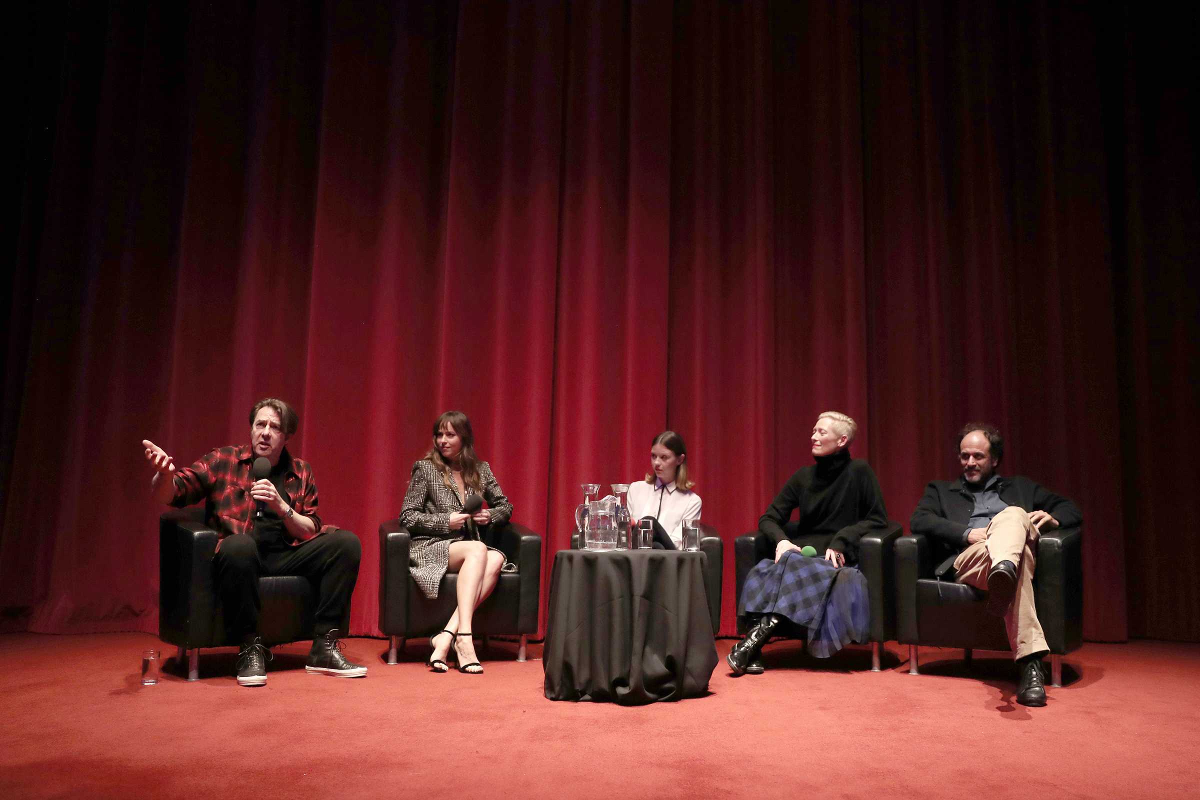 Dakota_Johnson_-_Amazon_Studios_and_MUBI_Suspiria_London_BAFTA_Screening2C_London2C_UK_-_15_October-07.jpg Dakota_Johnson_-_Amazon_Studios_and_MUBI_Suspiria_London_BAFTA_Screening2C_London2C_UK_-_15_October-07.jpg