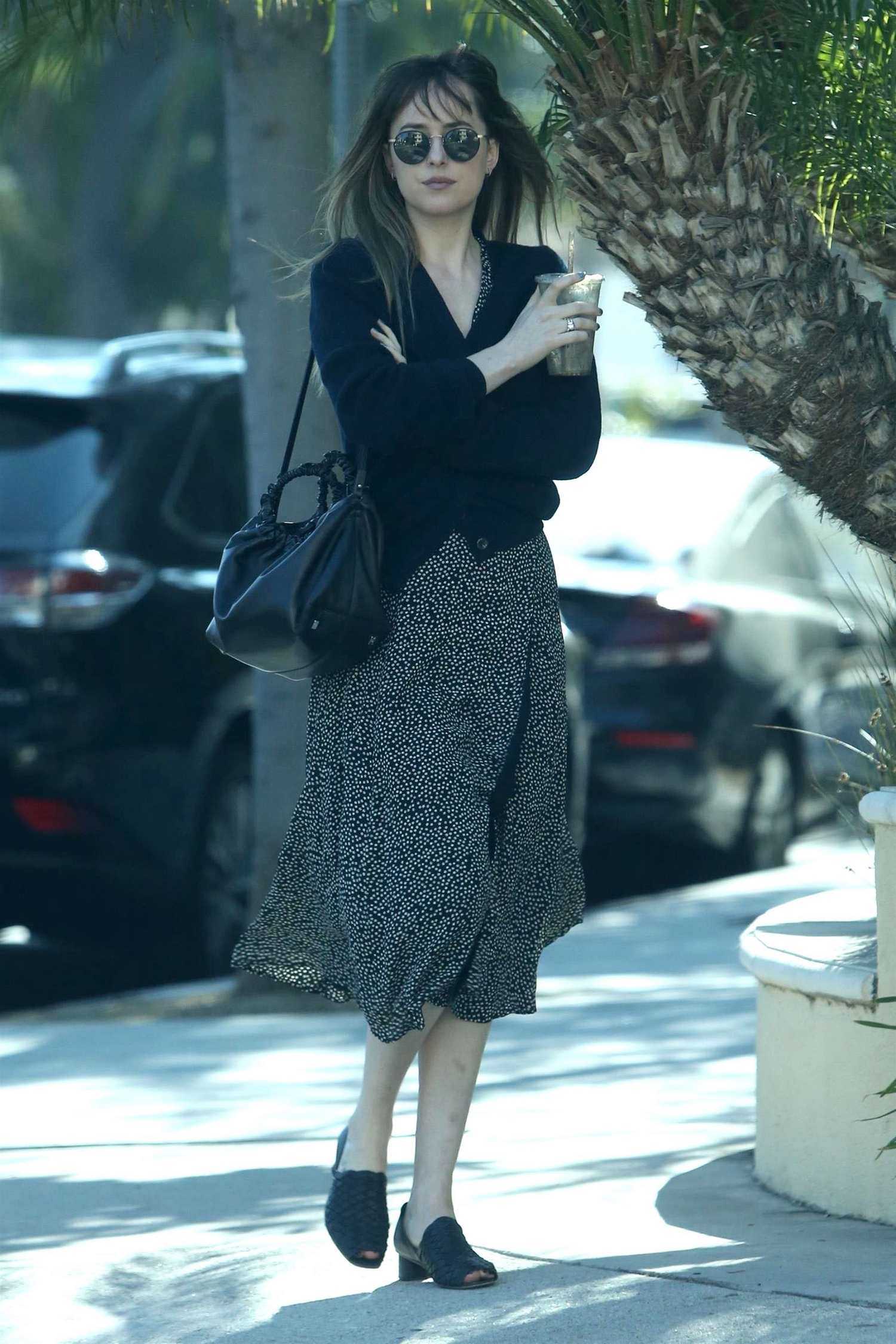 Dakota_Johnson_-_At_Earth_Bar_in_West_Hollywood2C_CA_on_January_5-03.jpg Dakota_Johnson_-_At_Earth_Bar_in_West_Hollywood2C_CA_on_January_5-03.jpg