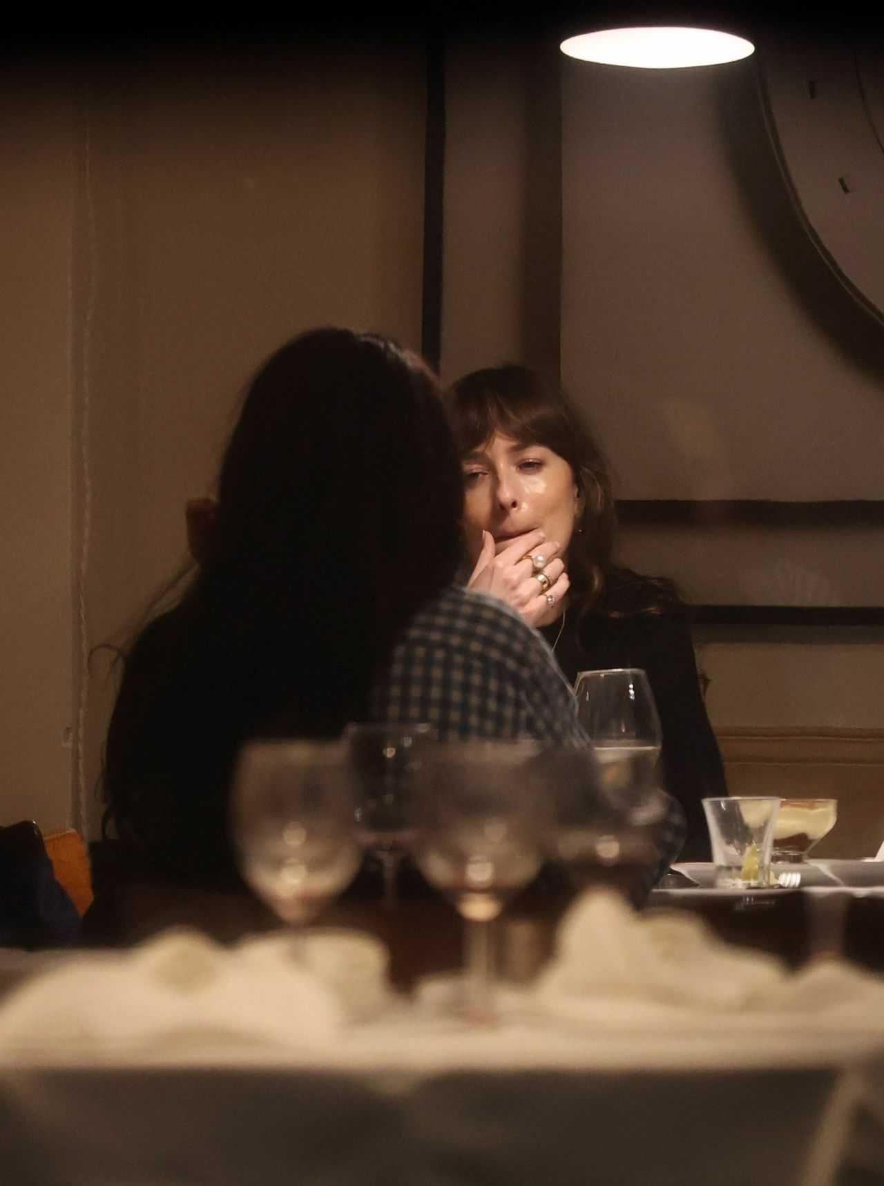 Dakota_Johnson_-_At_Rocco_Restaurant_in_Rome_03202024_03.jpg Dakota_Johnson_-_At_Rocco_Restaurant_in_Rome_03202024_03.jpg