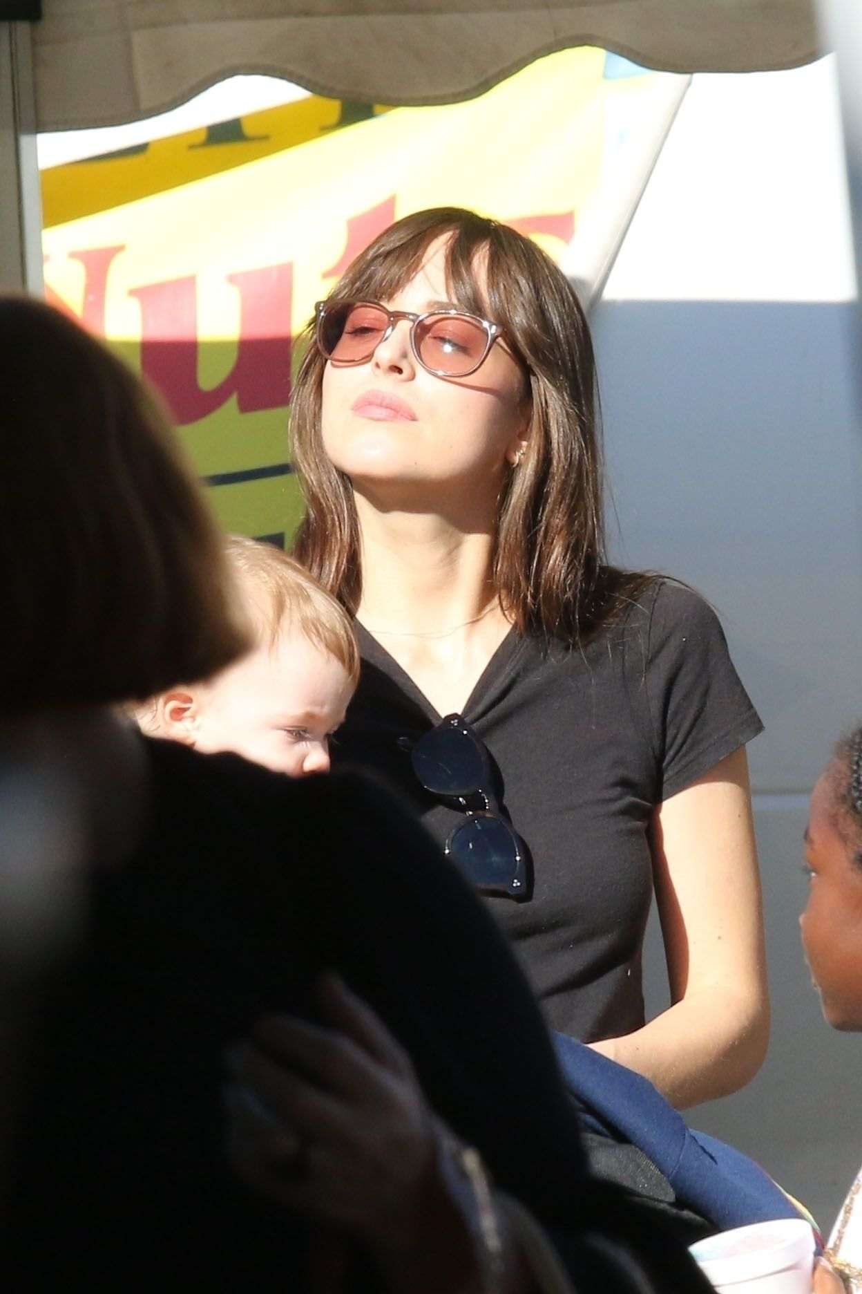 Dakota_Johnson_-_At_farmers_market_in_Los_Angeles2C_November_242C_2019-05.jpg Dakota_Johnson_-_At_farmers_market_in_Los_Angeles2C_November_242C_2019-05.jpg