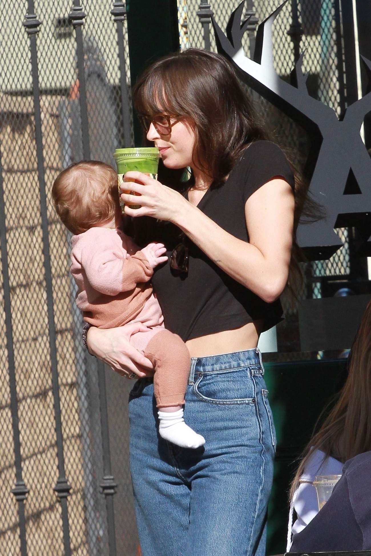 Dakota_Johnson_-_At_farmers_market_in_Los_Angeles2C_November_242C_2019-07.jpg Dakota_Johnson_-_At_farmers_market_in_Los_Angeles2C_November_242C_2019-07.jpg