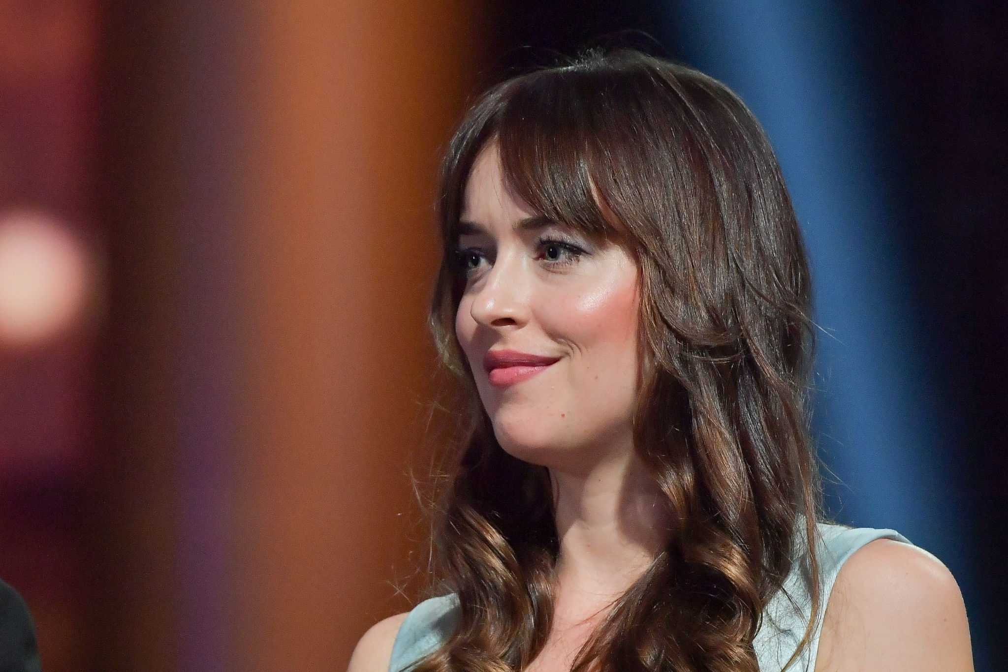 Dakota_Johnson_-_Closing_Ceremony_of_the_17th_Marrakech_International_Film_Festival_Show_on_December_82C_2018-10.jpg Dakota_Johnson_-_Closing_Ceremony_of_the_17th_Marrakech_International_Film_Festival_Show_on_December_82C_2018-10.jpg