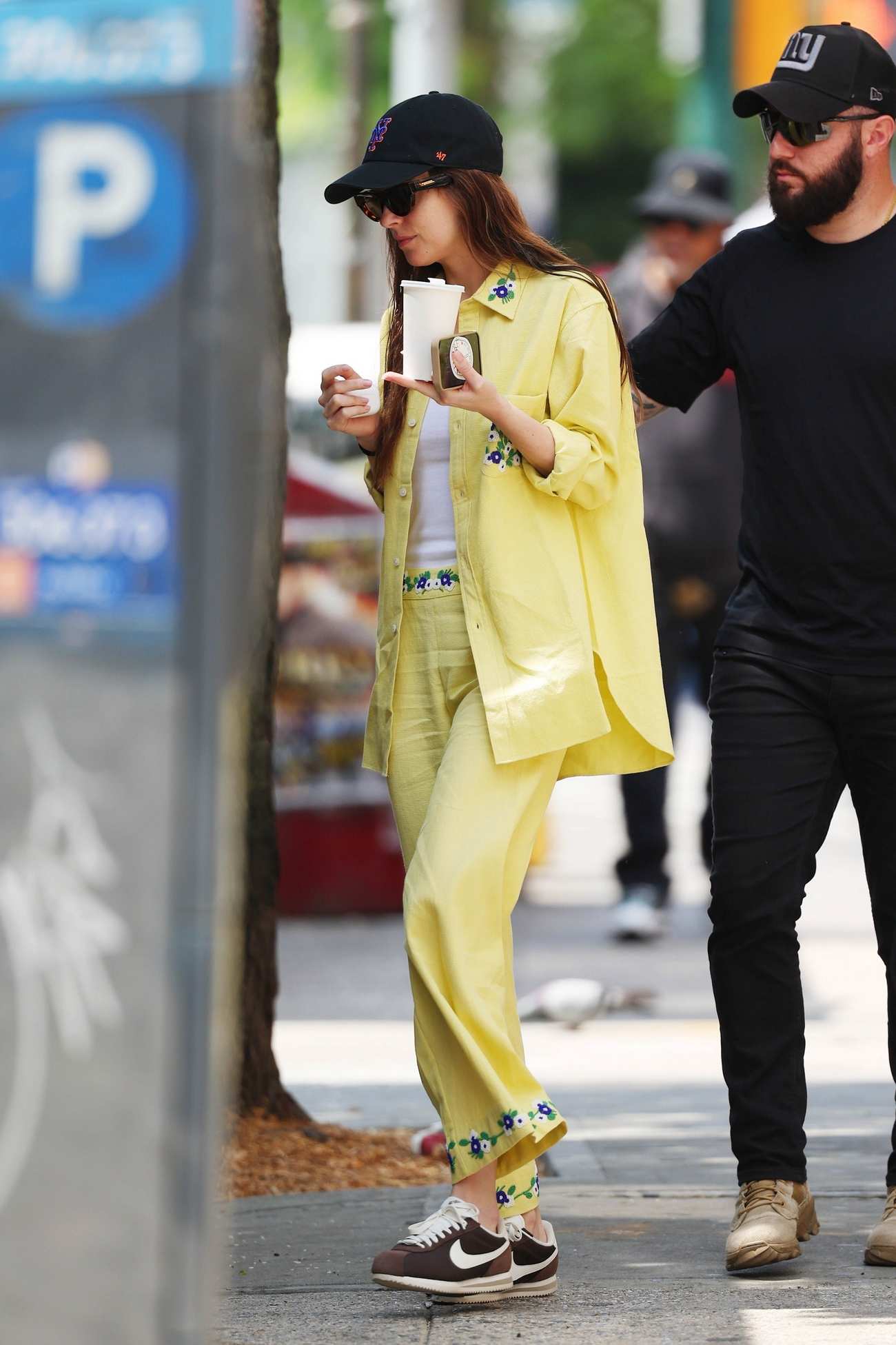 Dakota_Johnson_-_Filming__Materialists__in_New_York_June_52C_2024_19.jpg