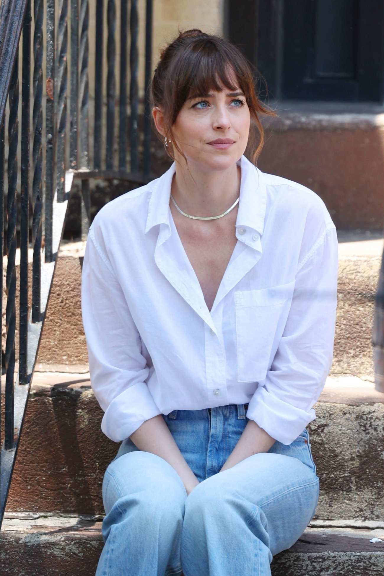 Dakota_Johnson_-_Filming__Materialists__in_New_York_June_52C_2024_31.jpg