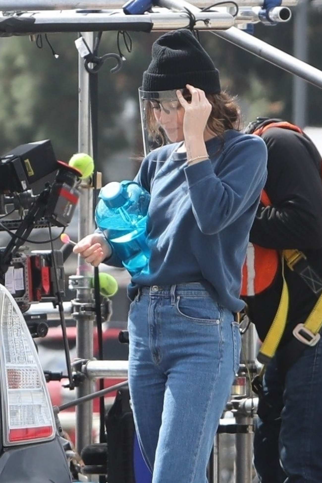 Dakota_Johnson_-_Filming___Am_I_Ok__in_Los_Angeles2C_California_03082021_06.jpg