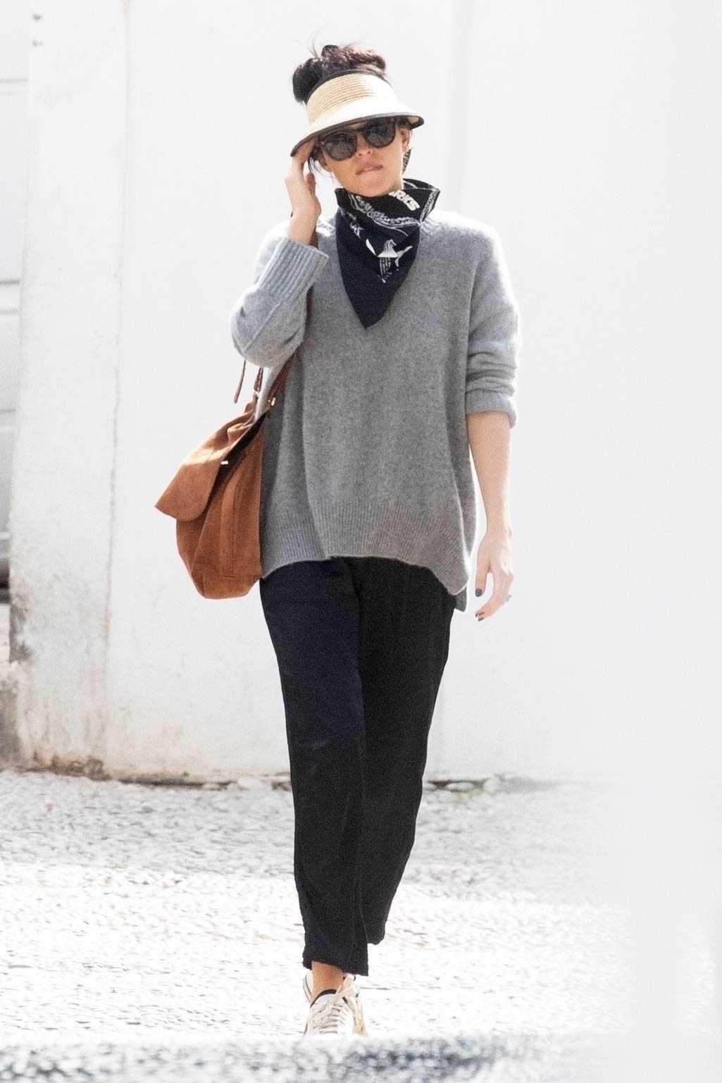 Dakota_Johnson_-_Films__The_Lost_Daughter__in_Greece_10_30_2020-08.jpg