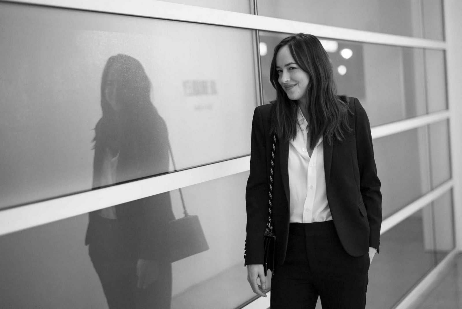 Dakota_Johnson_-_Gagosian_Gallery_opening2C_Los_Angeles_on_February_23-03.jpg Dakota_Johnson_-_Gagosian_Gallery_opening2C_Los_Angeles_on_February_23-03.jpg