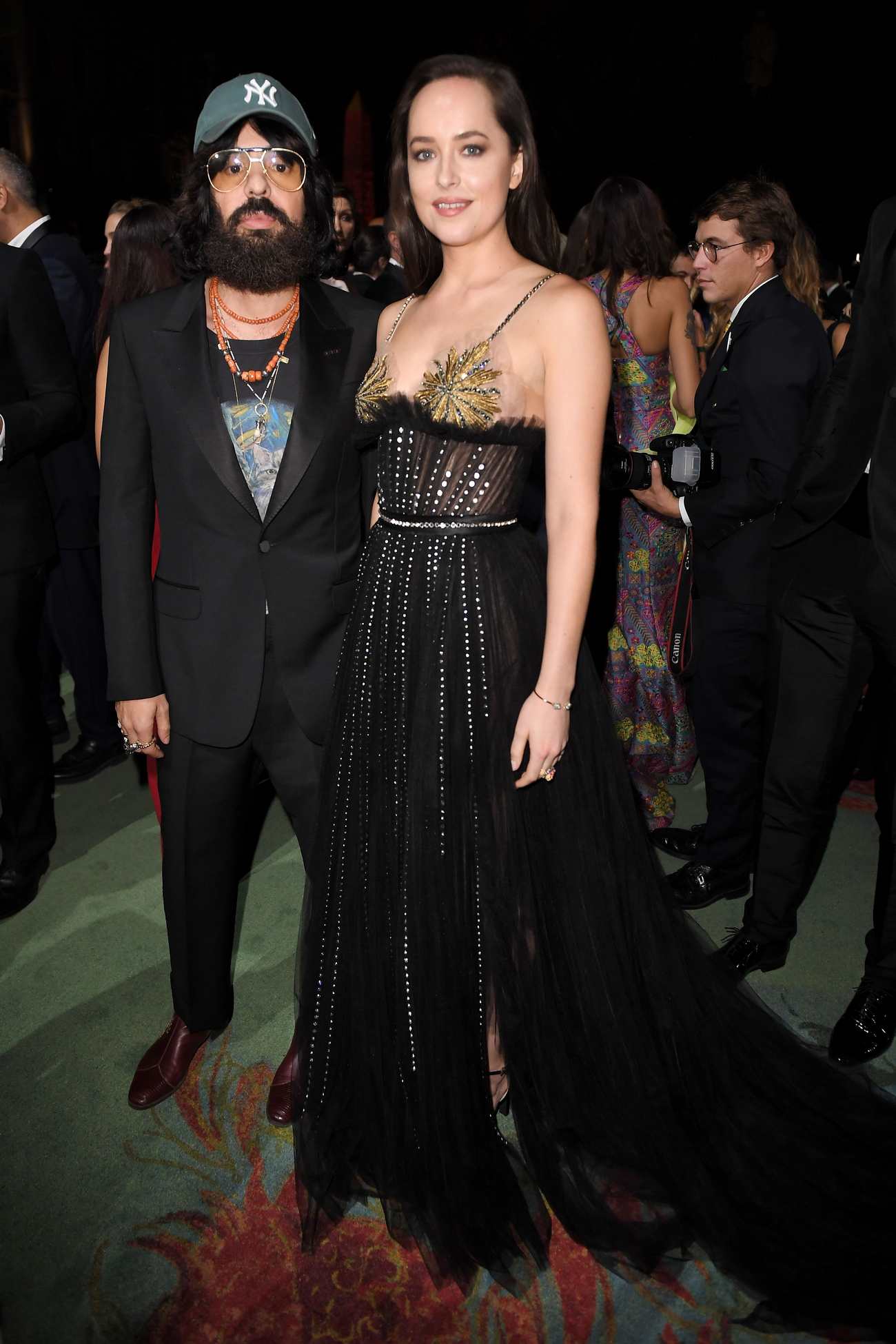 Dakota_Johnson_-_Green_Carpet_Fashion_Awards_in_Milan_-_September_24-08.jpg