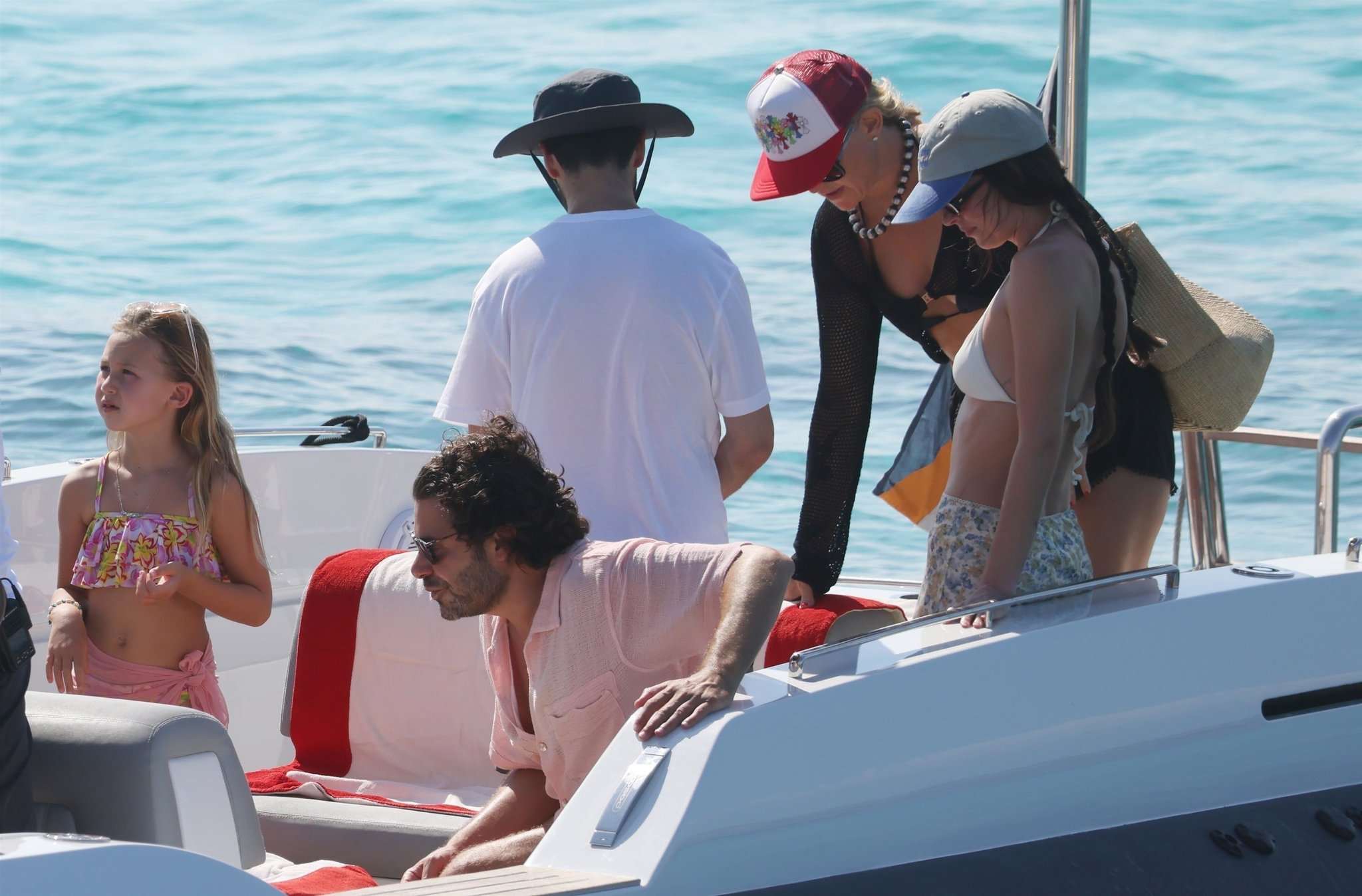 Dakota_Johnson_-_In_Ibiza_with_Kate_Hudson_July_22C_2025_07.jpg