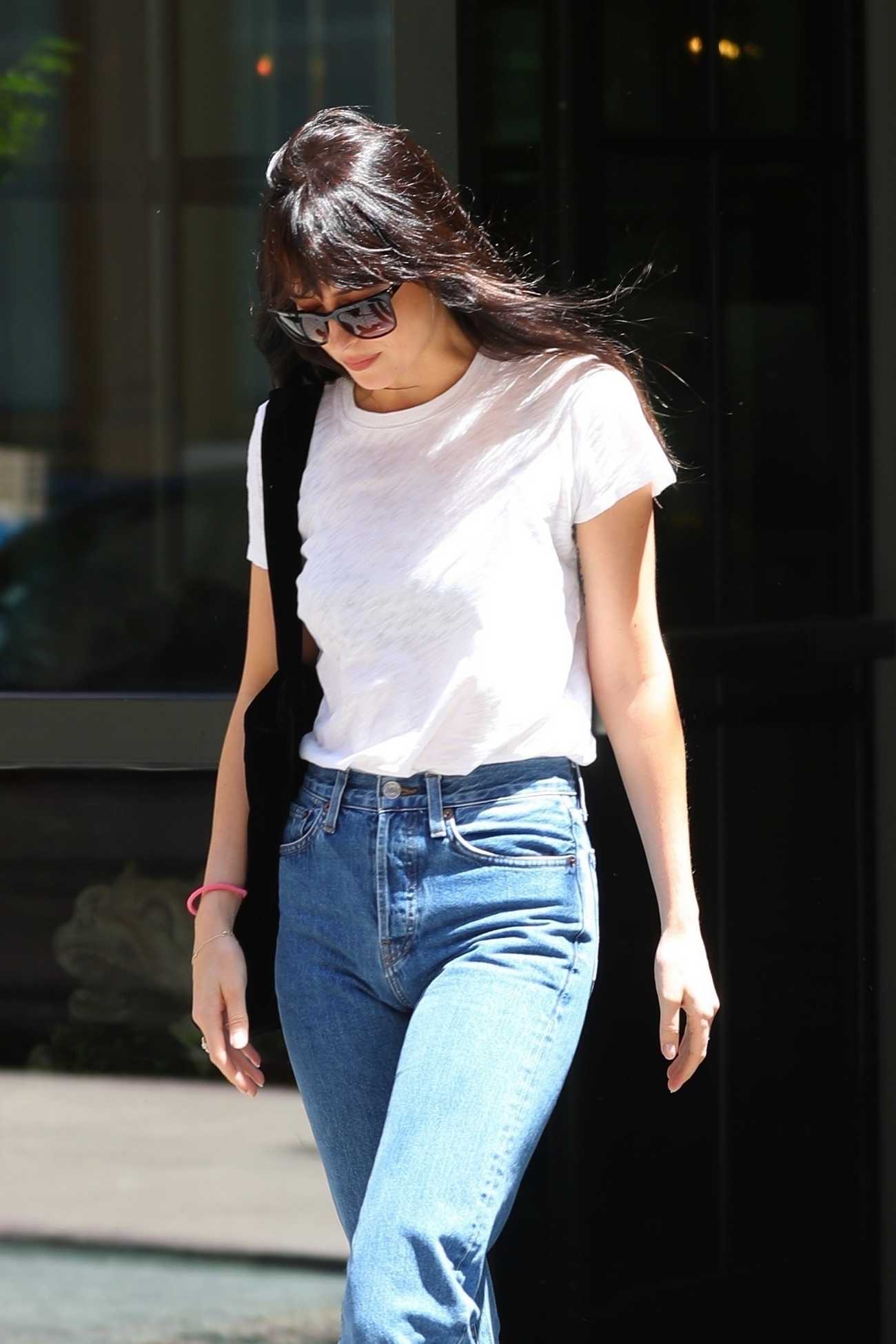 Dakota_Johnson_-_In_New_York_City2C_0609202204.jpg