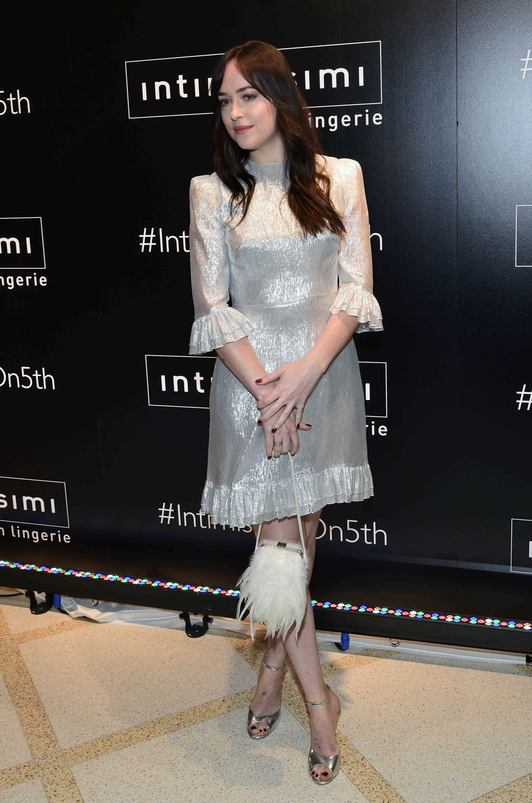 Dakota_Johnson_-_Intimissimi_Grand_Opening_in_New_York_on_October_18-07.jpg