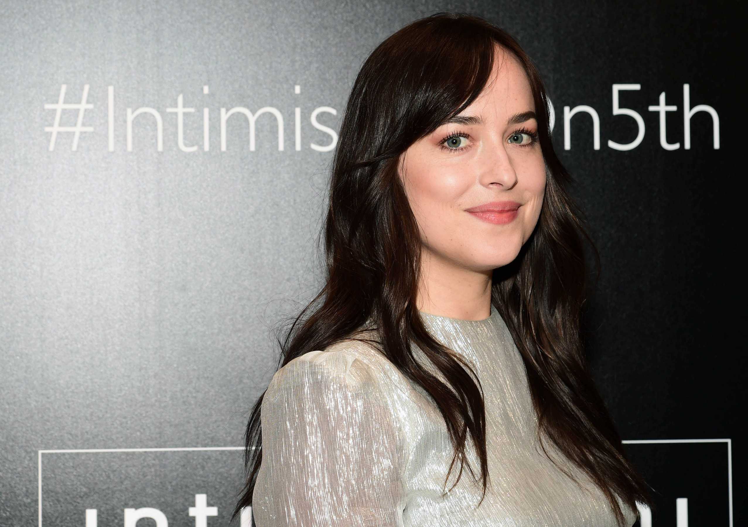 Dakota_Johnson_-_Intimissimi_Grand_Opening_in_New_York_on_October_18-15.jpg