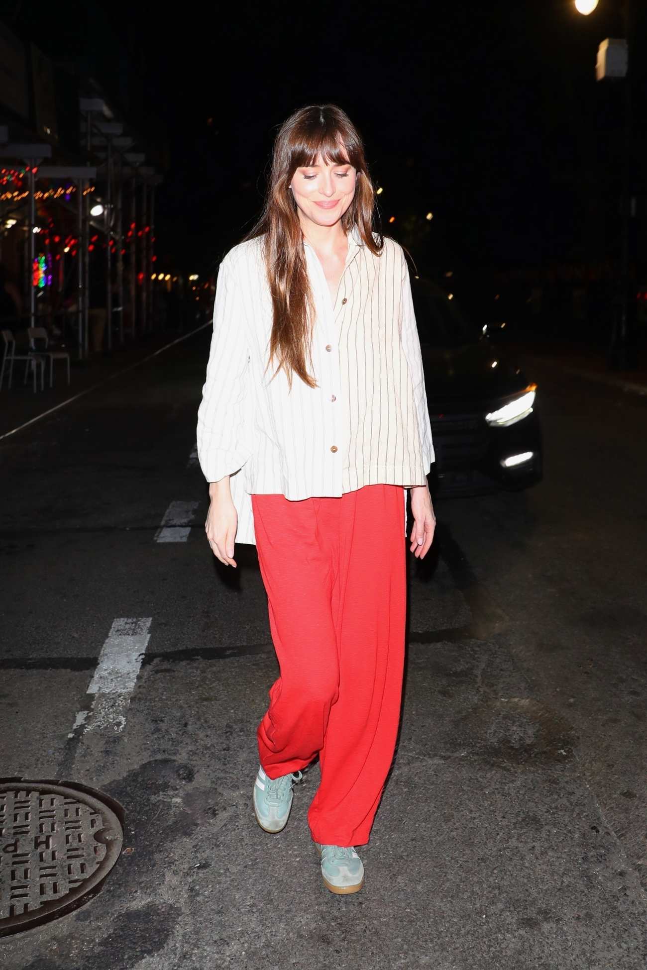 Dakota_Johnson_-_Night_out_in_New_York_06052024_02.jpg Dakota_Johnson_-_Night_out_in_New_York_06052024_02.jpg