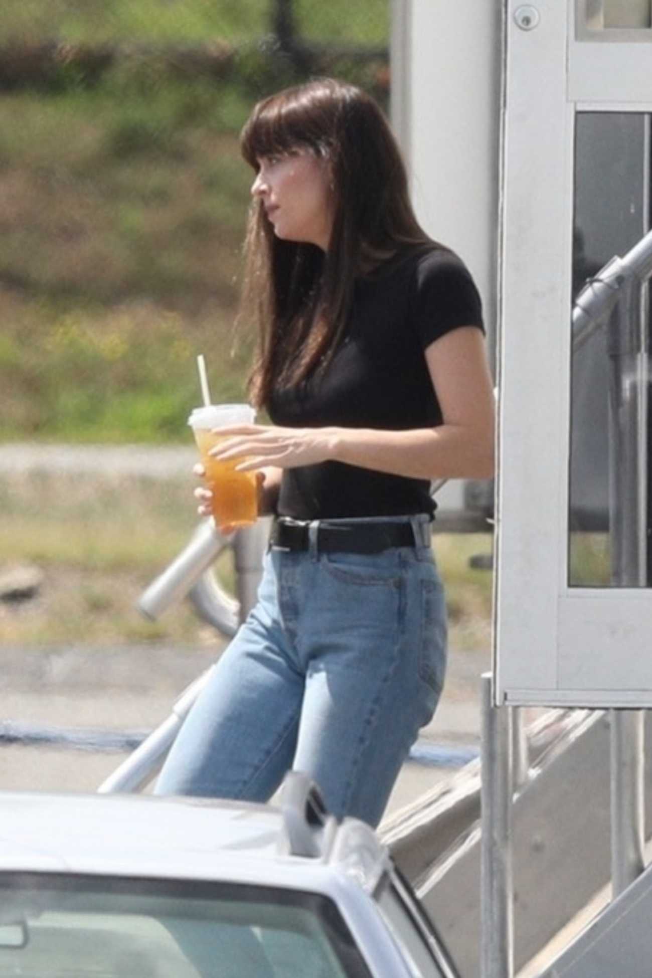 Dakota_Johnson_-_On_the_set_of__Madame_Web__in_Boston_1006202201.jpg Dakota_Johnson_-_On_the_set_of__Madame_Web__in_Boston_1006202201.jpg