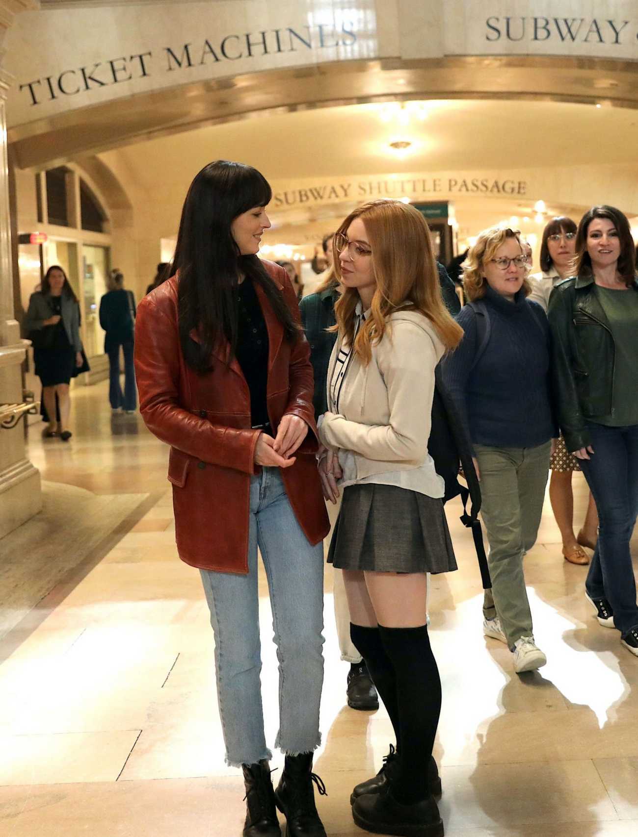 Dakota_Johnson_-_On_the_set_of__Madame_Web__in_Boston_1011202216.jpg