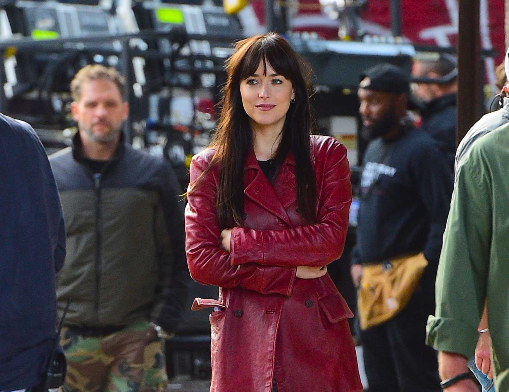 Dakota_Johnson_-_On_the_set_of__Madame_Web__in_Boston_1011202224.jpg