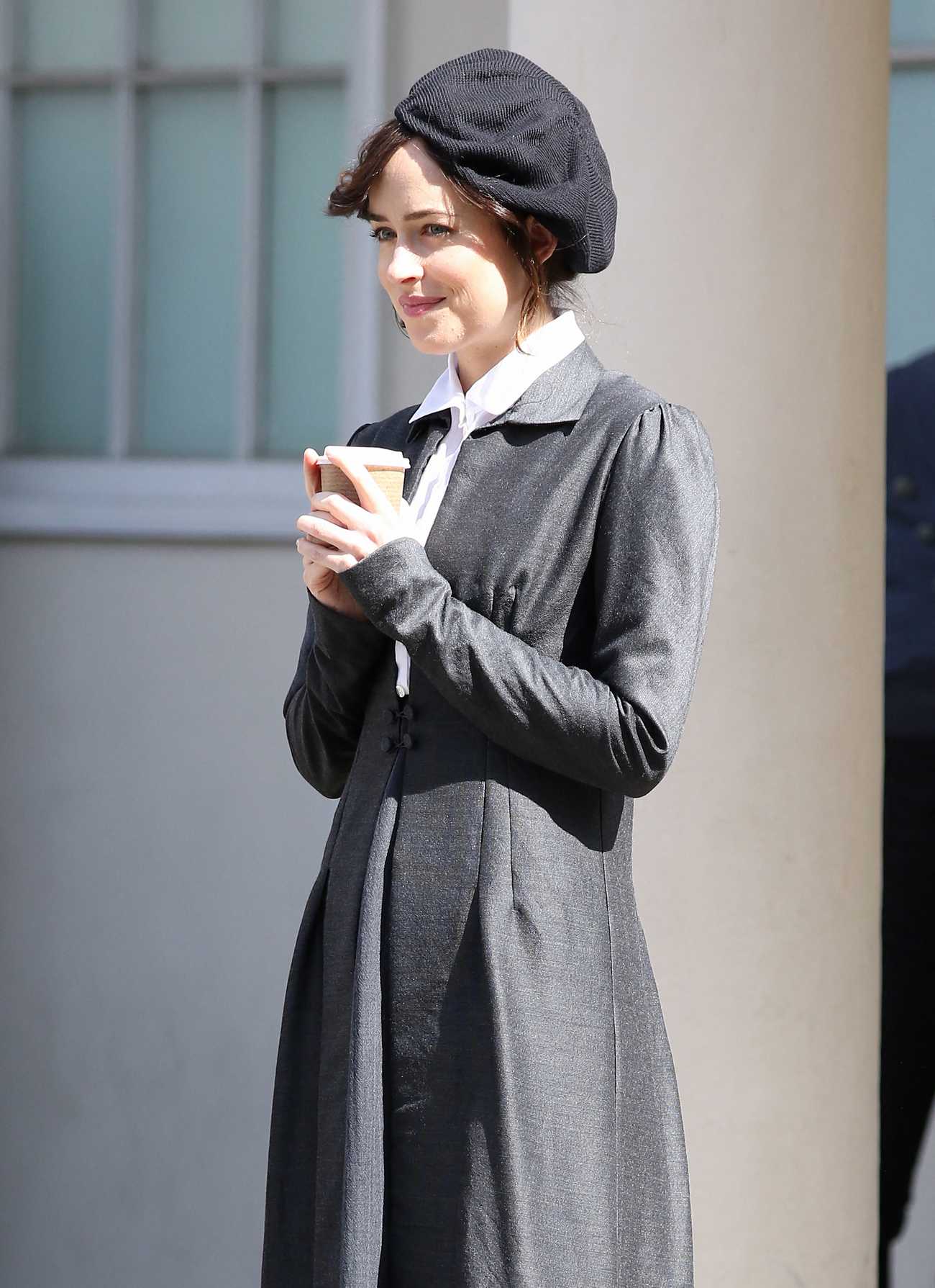 Dakota_Johnson_-_On_the_set_of__Persuasion__in_Bath2C_UK_06252021_09.jpg