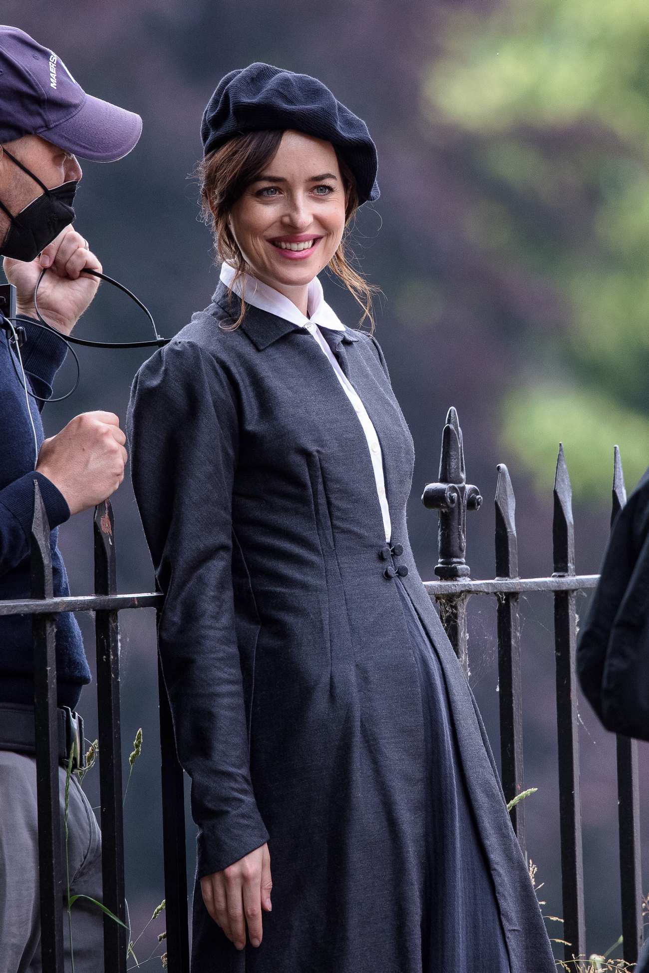 Dakota_Johnson_-_On_the_set_of__Persuasion__on_The_Royal_Crescent_In_Bath2C_UK_06242021_03.jpg
