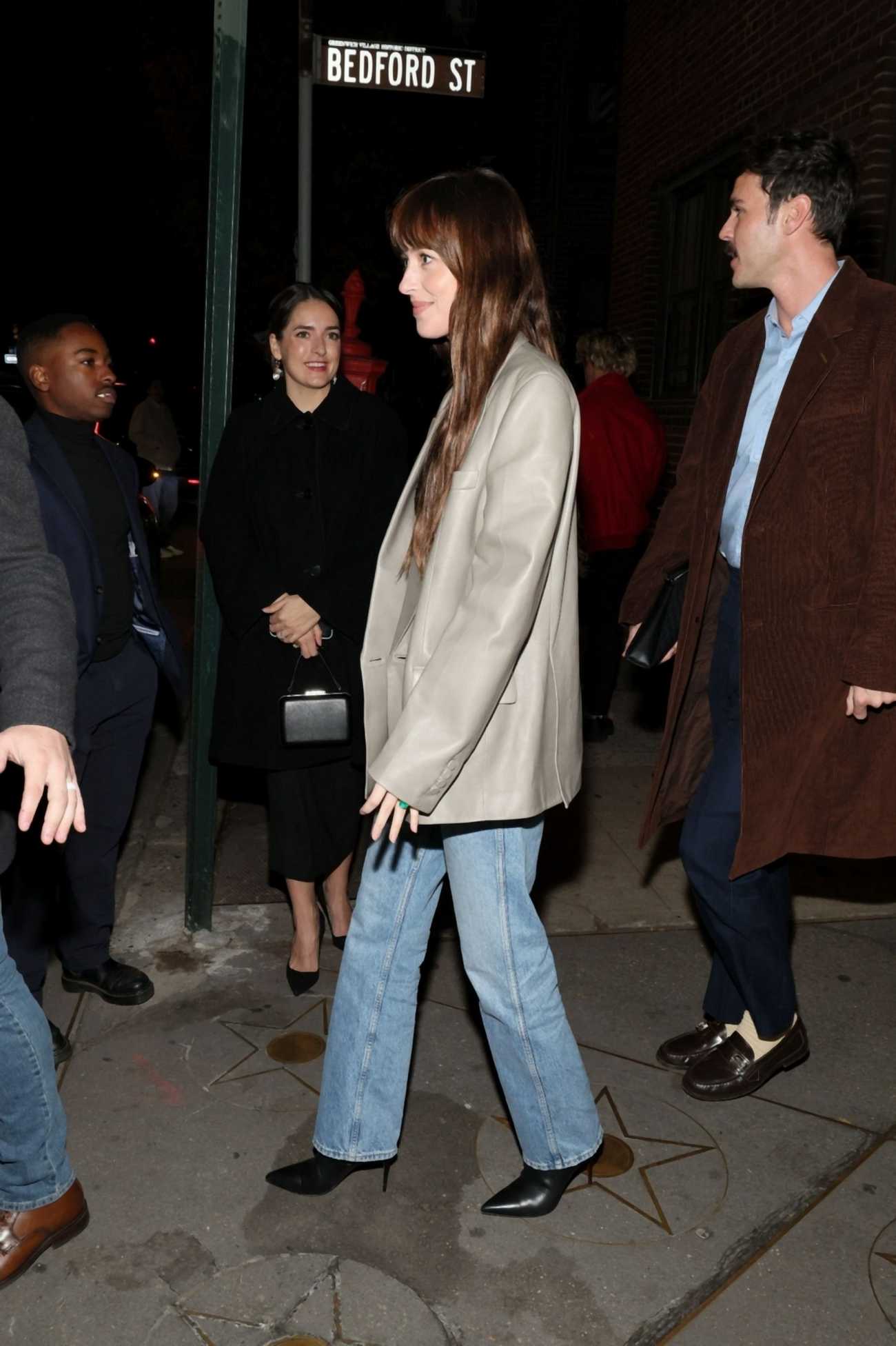 Dakota_Johnson_-_Out_in_New_York_1113202302.jpg