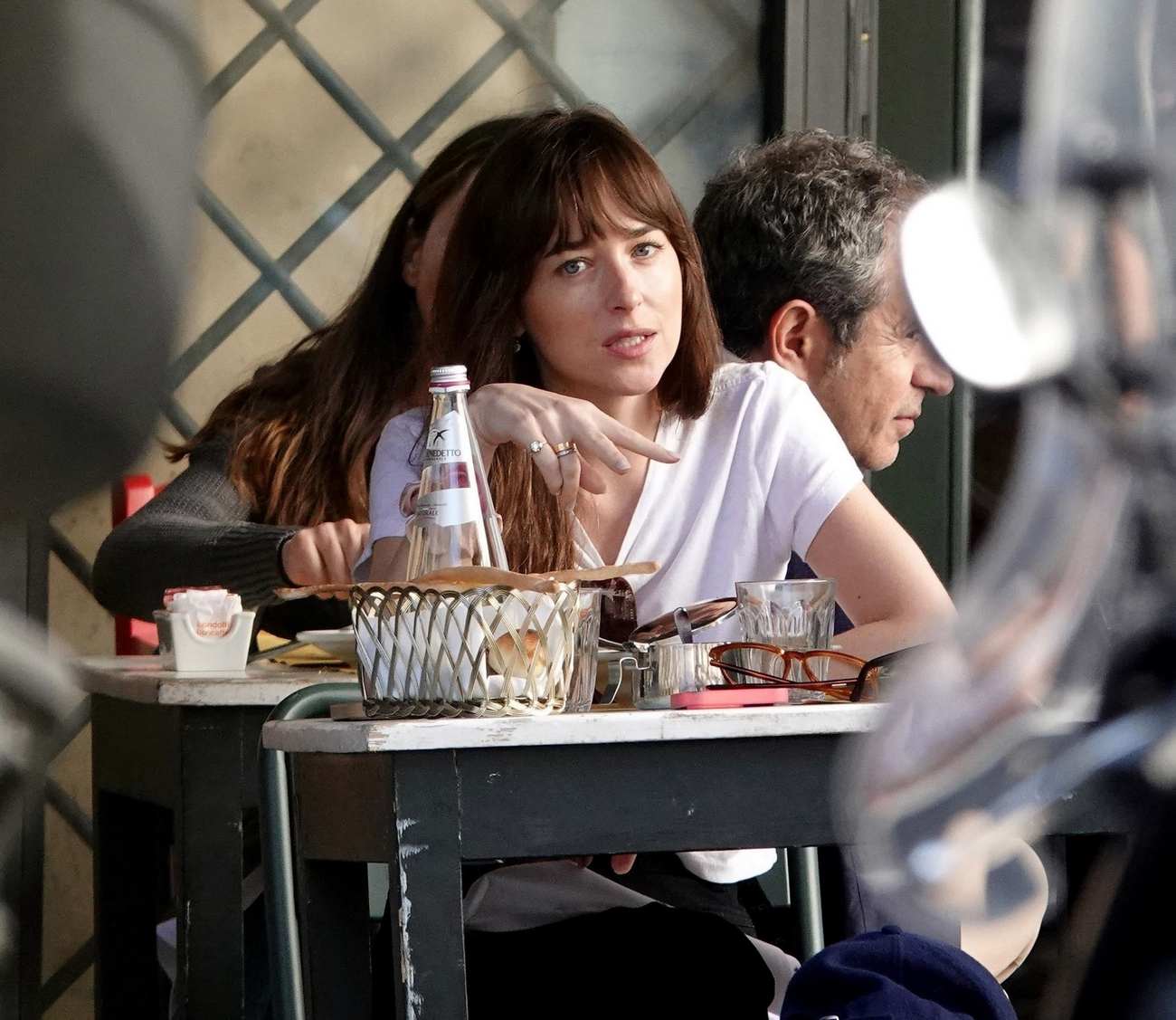 Dakota_Johnson_-_Out_in_Rome_03242024_11.jpg Dakota_Johnson_-_Out_in_Rome_03242024_11.jpg