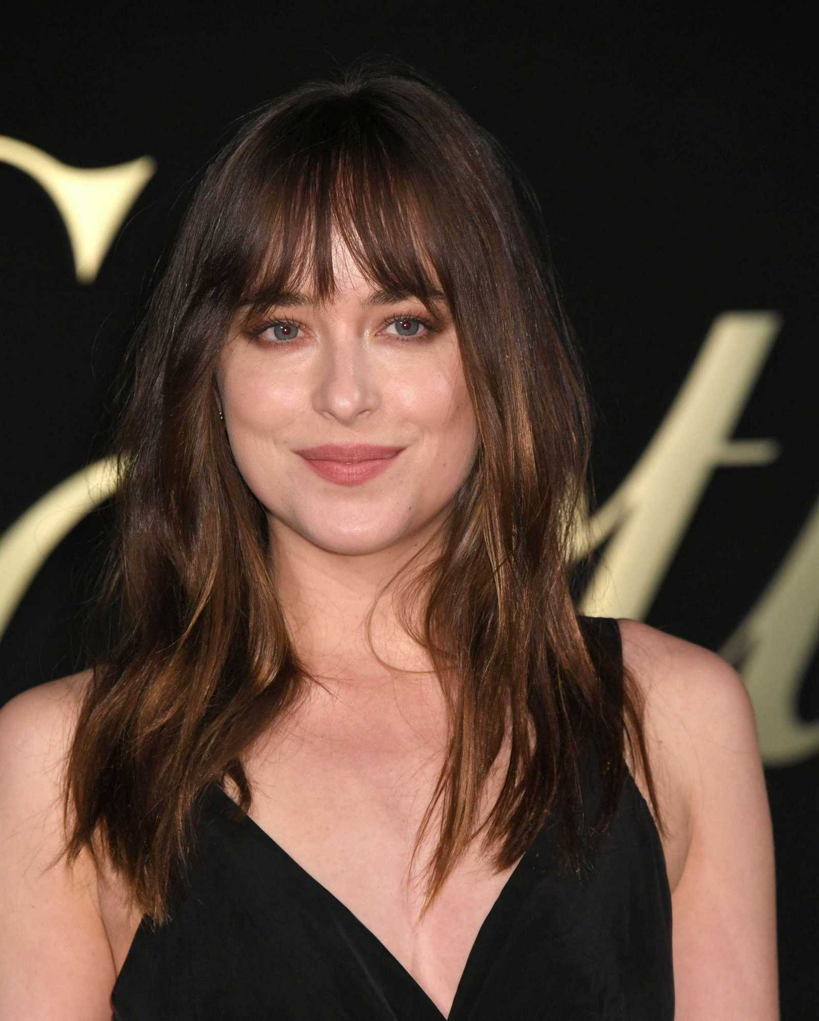Dakota_Johnson_-_Panthere_De_Cartier_Party_In_LA_on_May_5-40.jpg