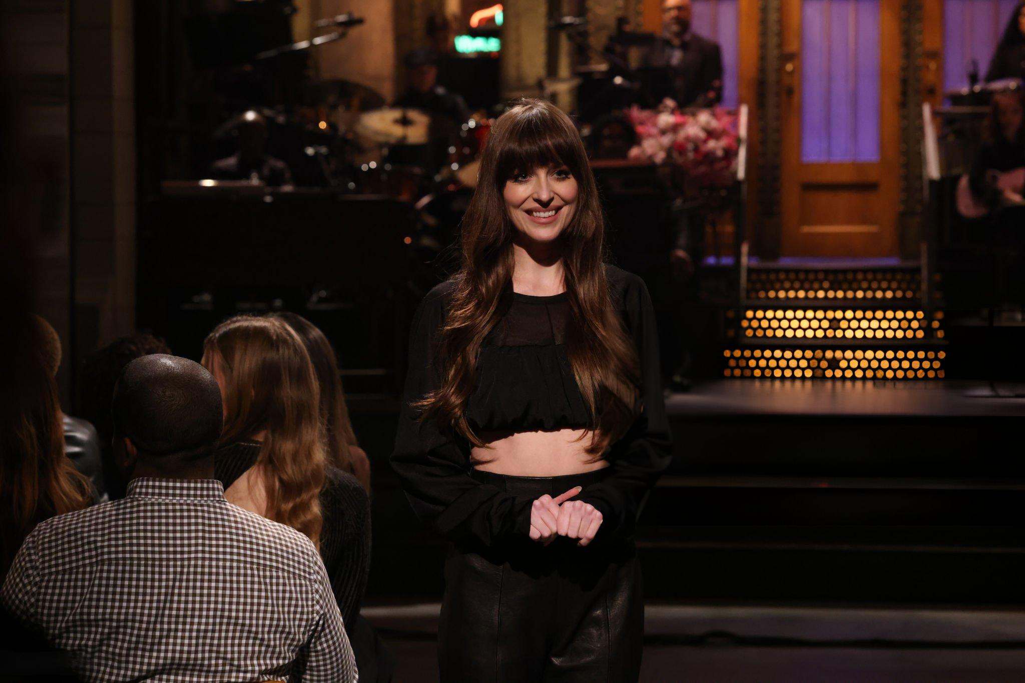 Dakota_Johnson_-_Saturday_Night_Live_-_Season_492C_Episode_1854_28January_272C_20242910.jpg Dakota_Johnson_-_Saturday_Night_Live_-_Season_492C_Episode_1854_28January_272C_20242910.jpg