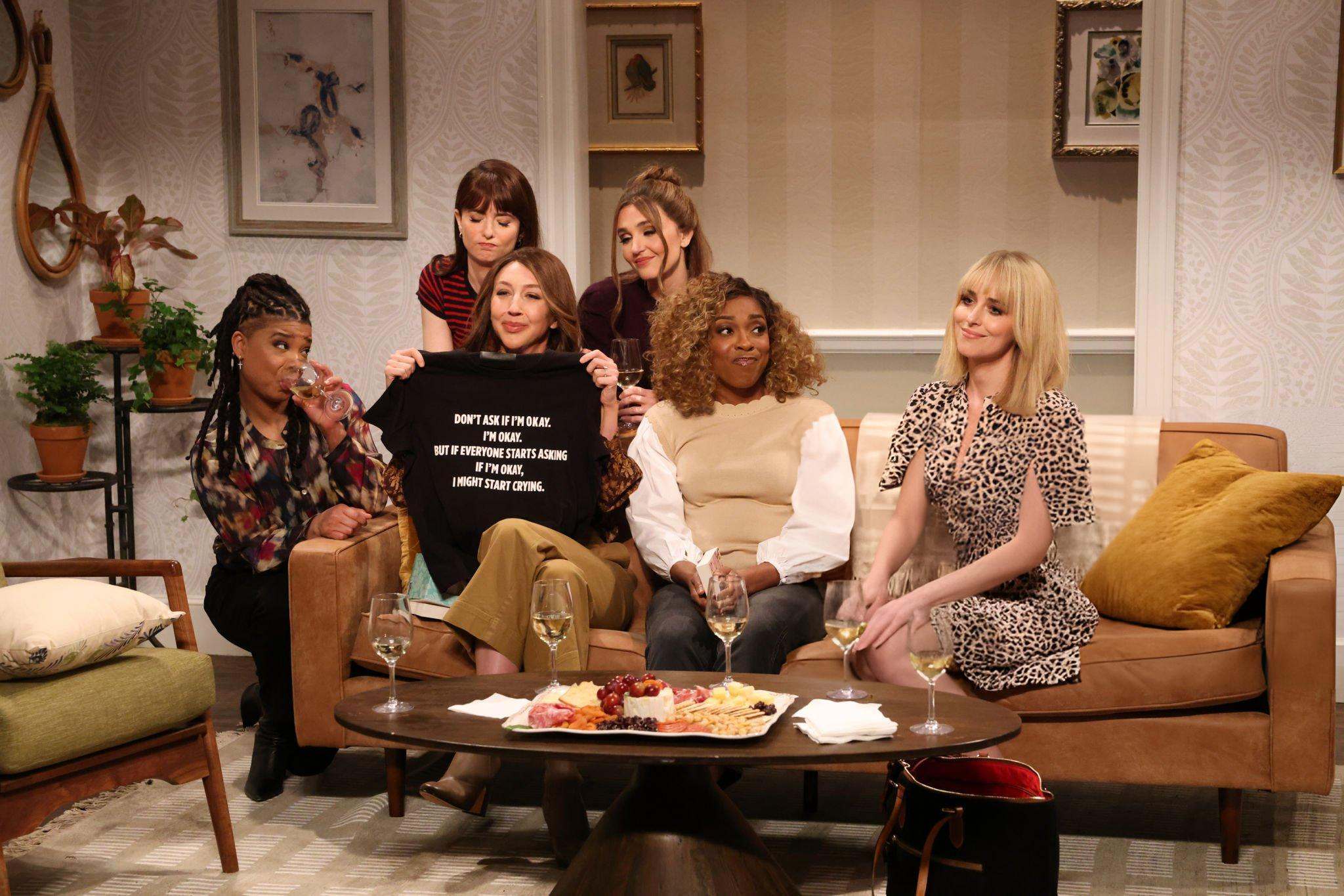 Dakota_Johnson_-_Saturday_Night_Live_-_Season_492C_Episode_1854_28January_272C_20242914.jpg Dakota_Johnson_-_Saturday_Night_Live_-_Season_492C_Episode_1854_28January_272C_20242914.jpg