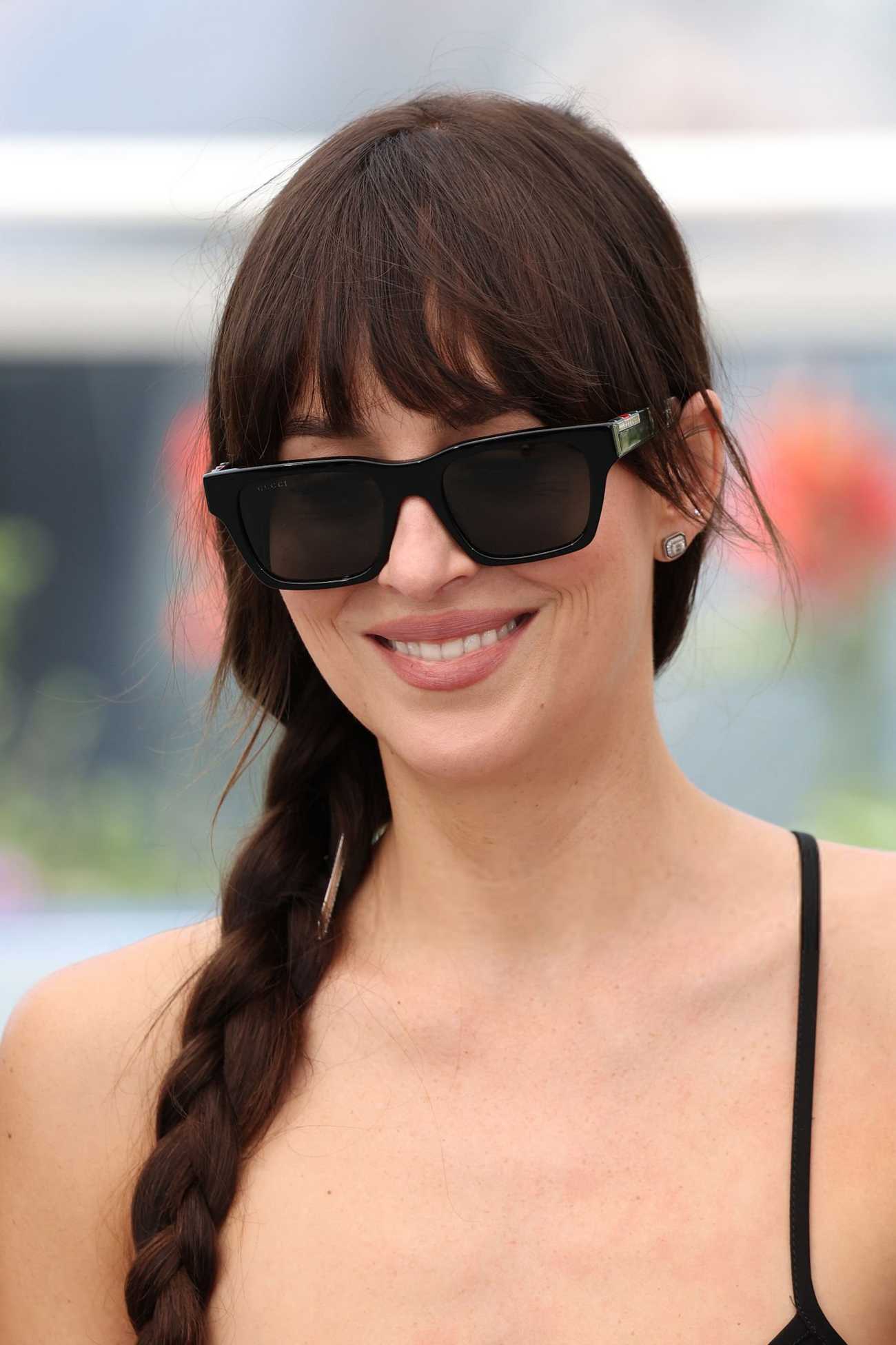Dakota_Johnson_-_Splitsville_photocall_at_the_78th_annual_Cannes_Film_Festival_in_Cannes2C_France_28May_192C_202529_10.jpg