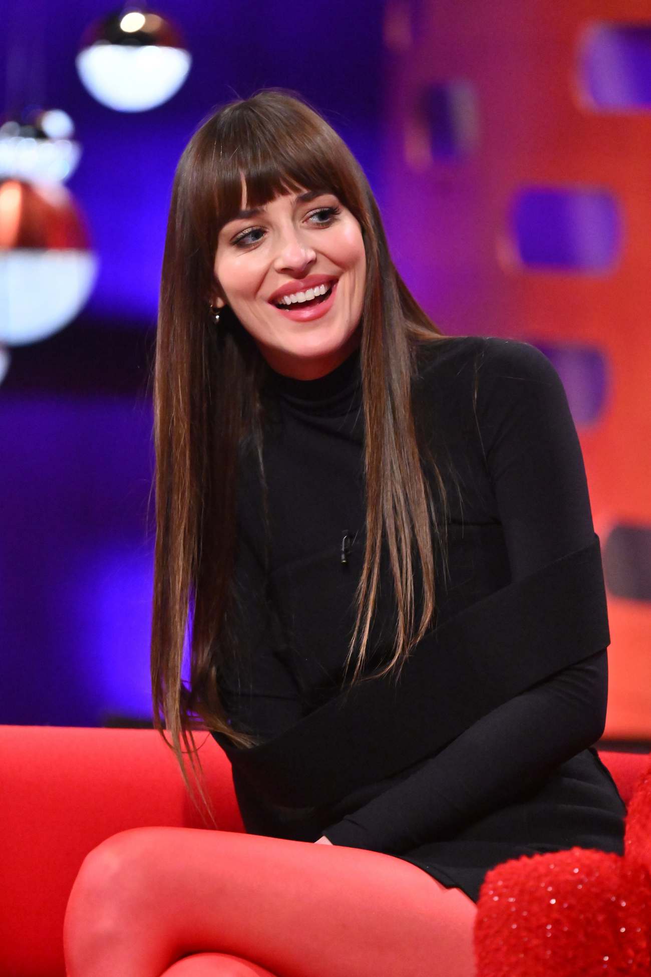 Dakota_Johnson_-_The_Graham_Norton_Show_0102202402.jpg Dakota_Johnson_-_The_Graham_Norton_Show_0102202402.jpg