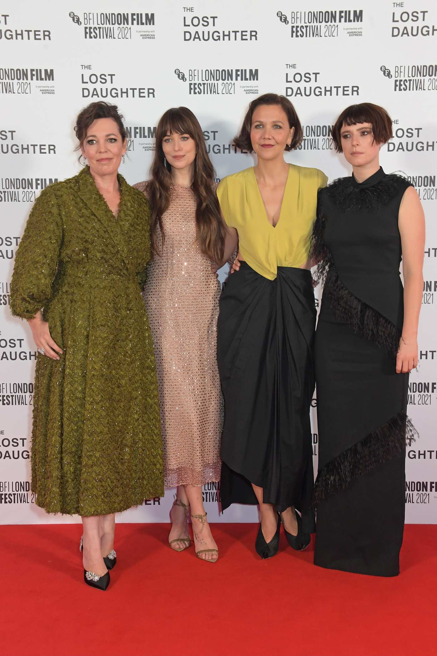 Dakota_Johnson_-_The_Lost_Daughter_Premiere_at_the_65th_BFI_London_Film_Festival_on_October_132C_2021_48.jpg