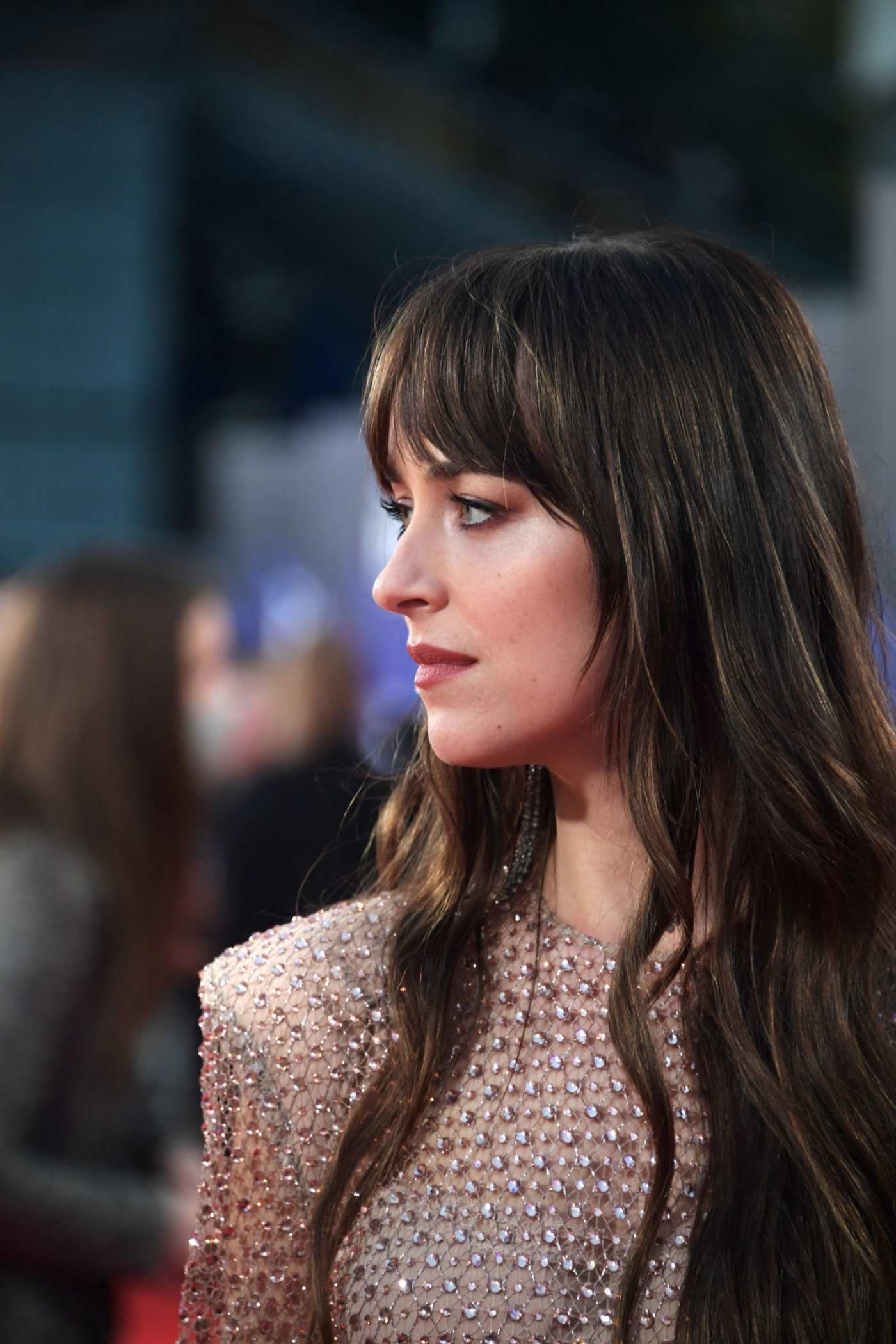 Dakota_Johnson_-_The_Lost_Daughter_Premiere_at_the_65th_BFI_London_Film_Festival_on_October_132C_2021_49.jpg