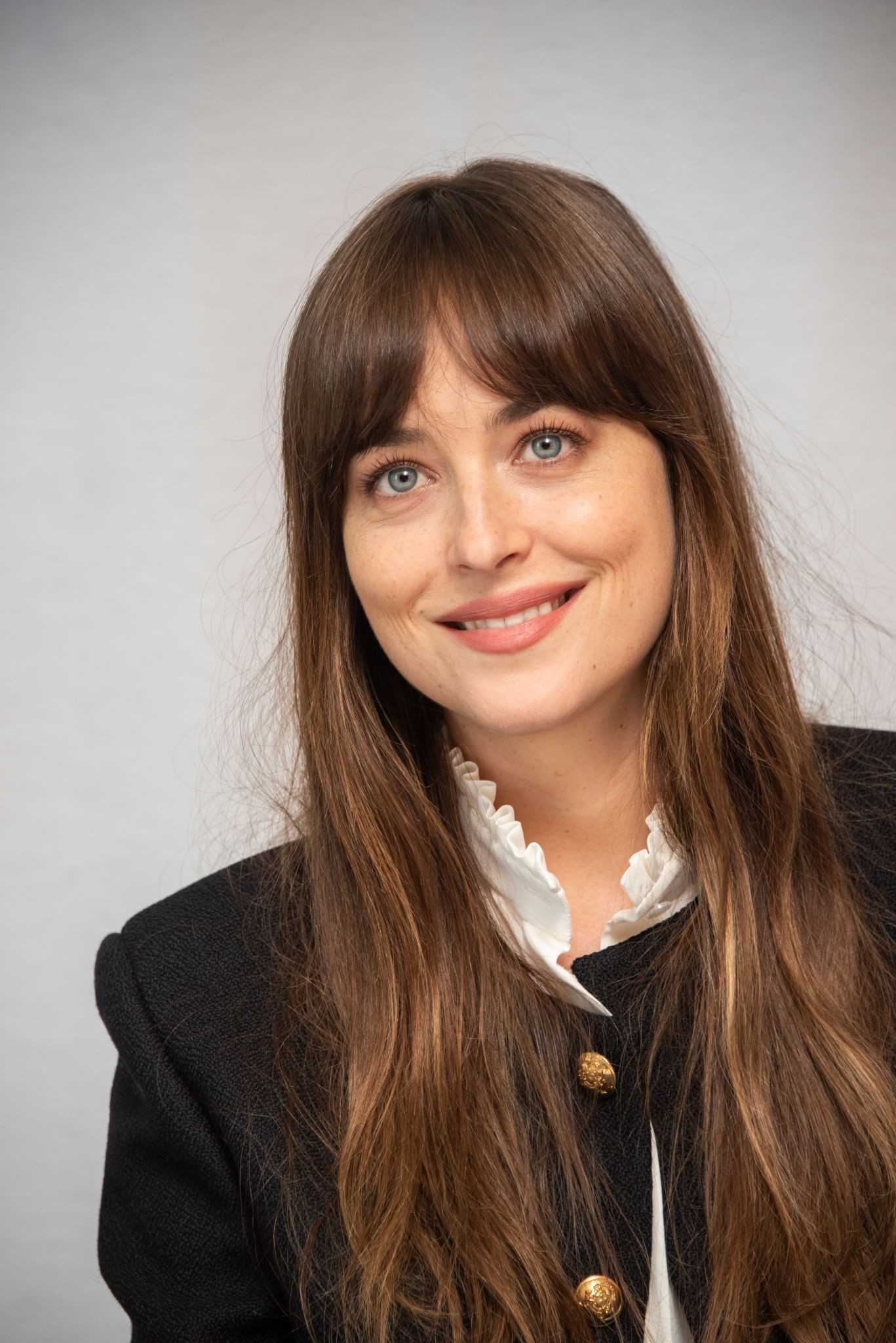 Dakota_Johnson_-_The_Peanut_Butter_Falcon_Los_Angeles_Press_Conference_08022019-07.jpg Dakota_Johnson_-_The_Peanut_Butter_Falcon_Los_Angeles_Press_Conference_08022019-07.jpg