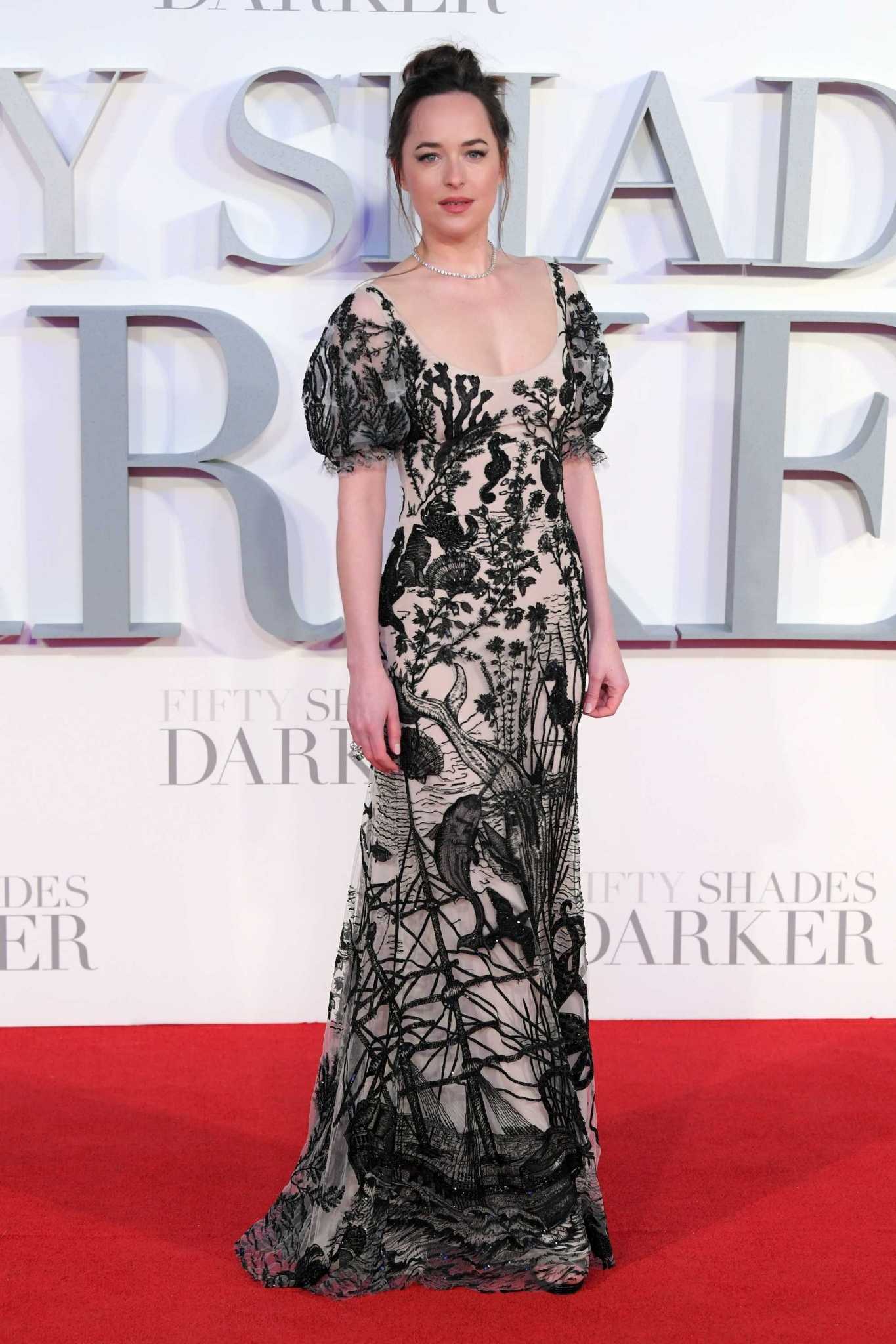 Dakota_Johnson_-__Fifty_Shades_Darker__premiere_in_London_on_Feb_9-117.jpg Dakota_Johnson_-__Fifty_Shades_Darker__premiere_in_London_on_Feb_9-117.jpg