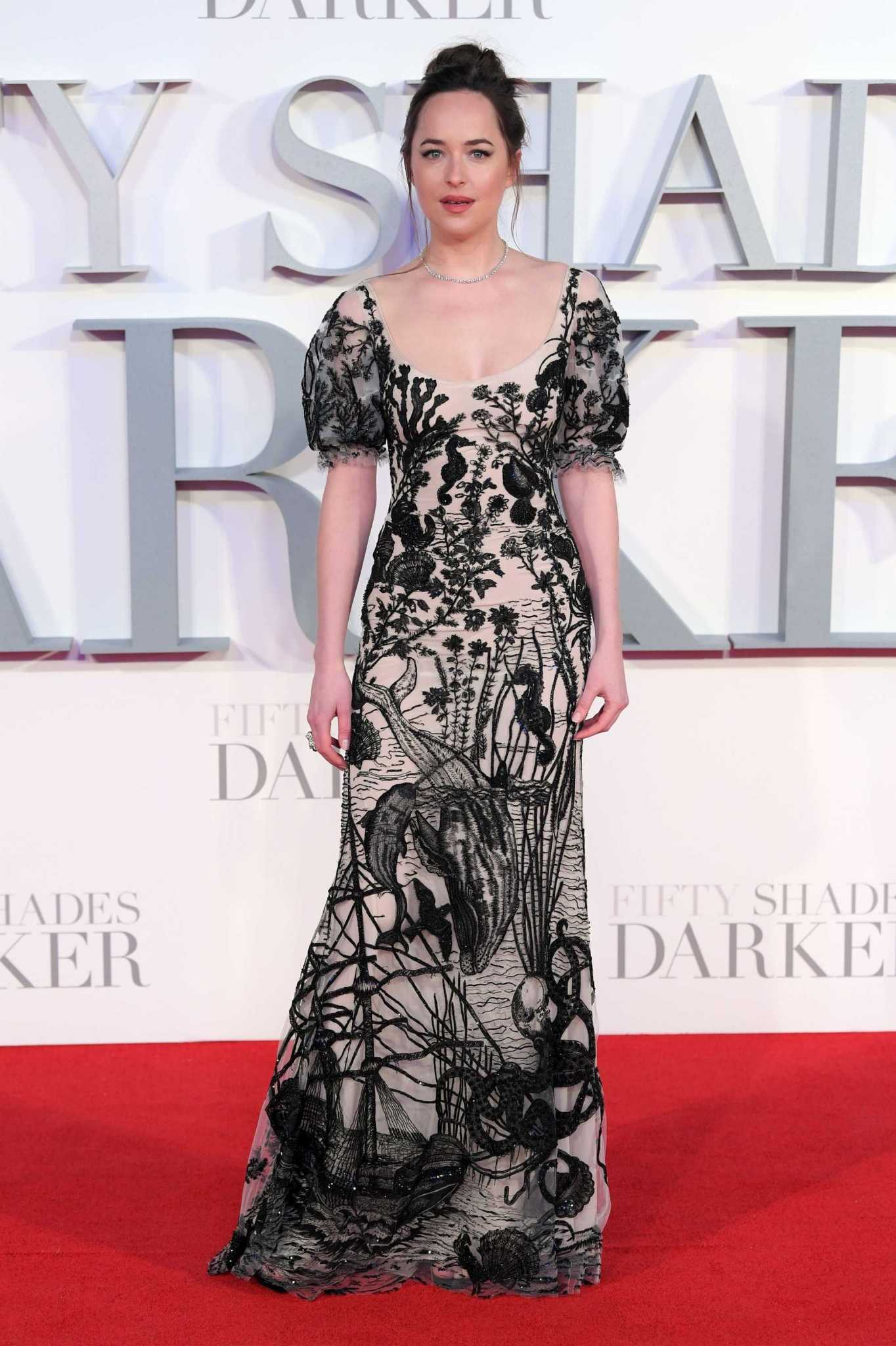 Dakota_Johnson_-__Fifty_Shades_Darker__premiere_in_London_on_Feb_9-120.jpg Dakota_Johnson_-__Fifty_Shades_Darker__premiere_in_London_on_Feb_9-120.jpg