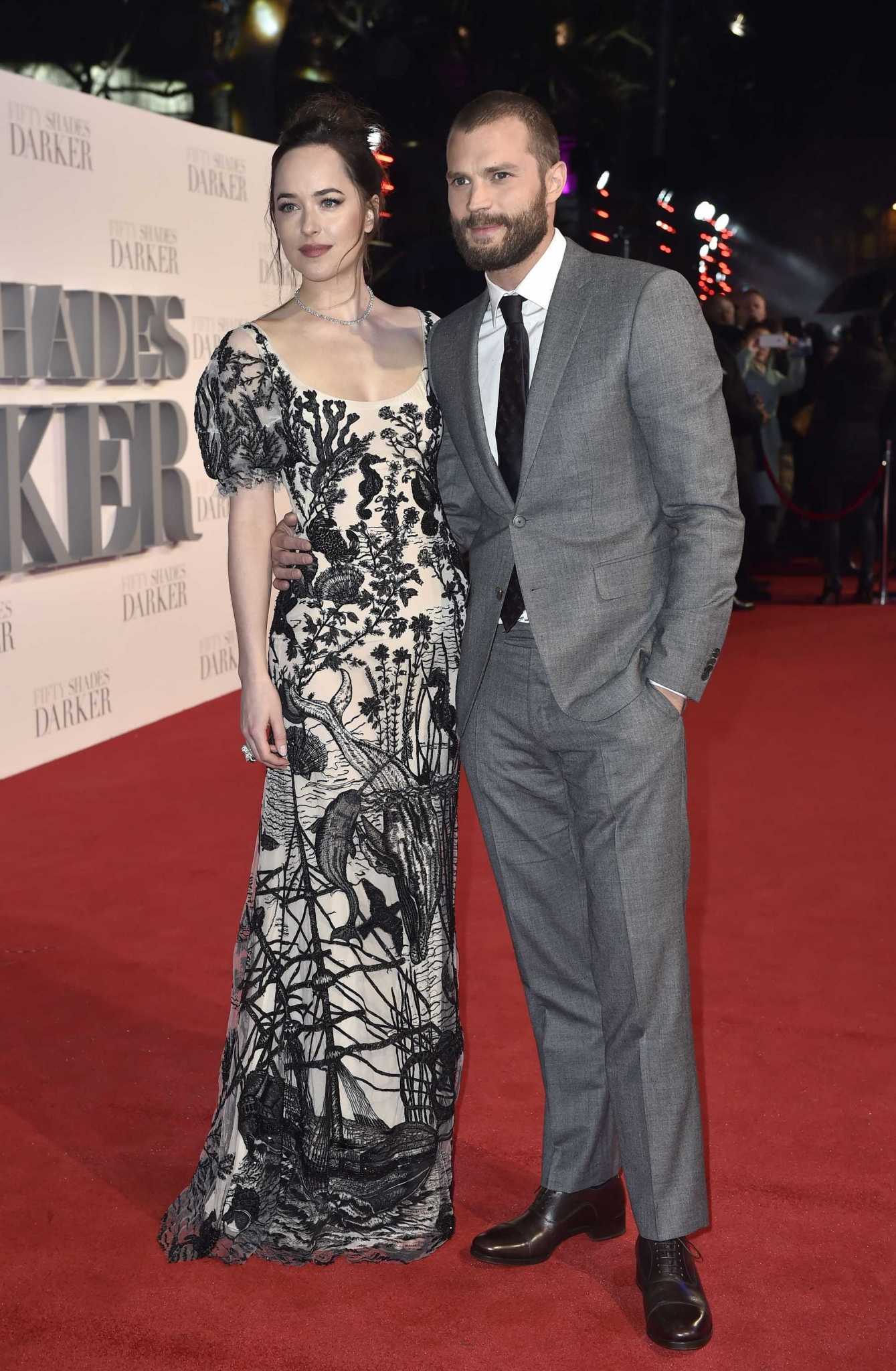 Dakota_Johnson_-__Fifty_Shades_Darker__premiere_in_London_on_Feb_9-35.jpg Dakota_Johnson_-__Fifty_Shades_Darker__premiere_in_London_on_Feb_9-35.jpg