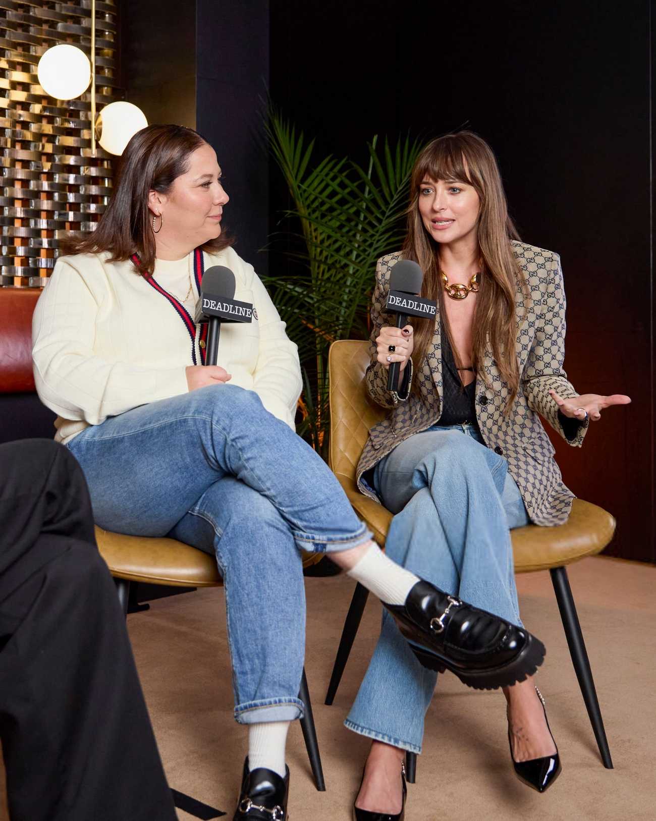 Dakota_Johnson_-_at_the_Deadline_studio_at_the_Toronto_Film_Festival_on_September_72C_2024_in_Toronto2C_Canada_04.jpg