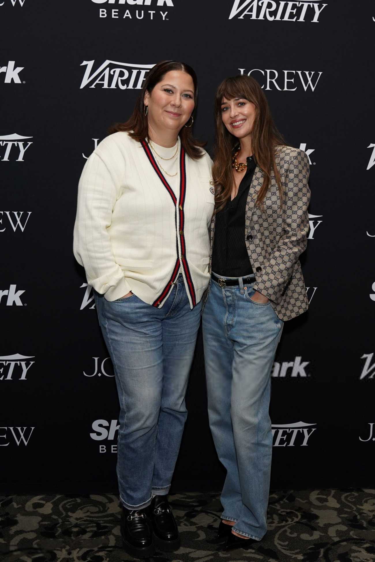 Dakota_Johnson_-_at_the_Variety_studio_at_the_Toronto_Film_Festival_on_September_72C_2024_in_Toronto2C_Canada_01.jpg Dakota_Johnson_-_at_the_Variety_studio_at_the_Toronto_Film_Festival_on_September_72C_2024_in_Toronto2C_Canada_01.jpg